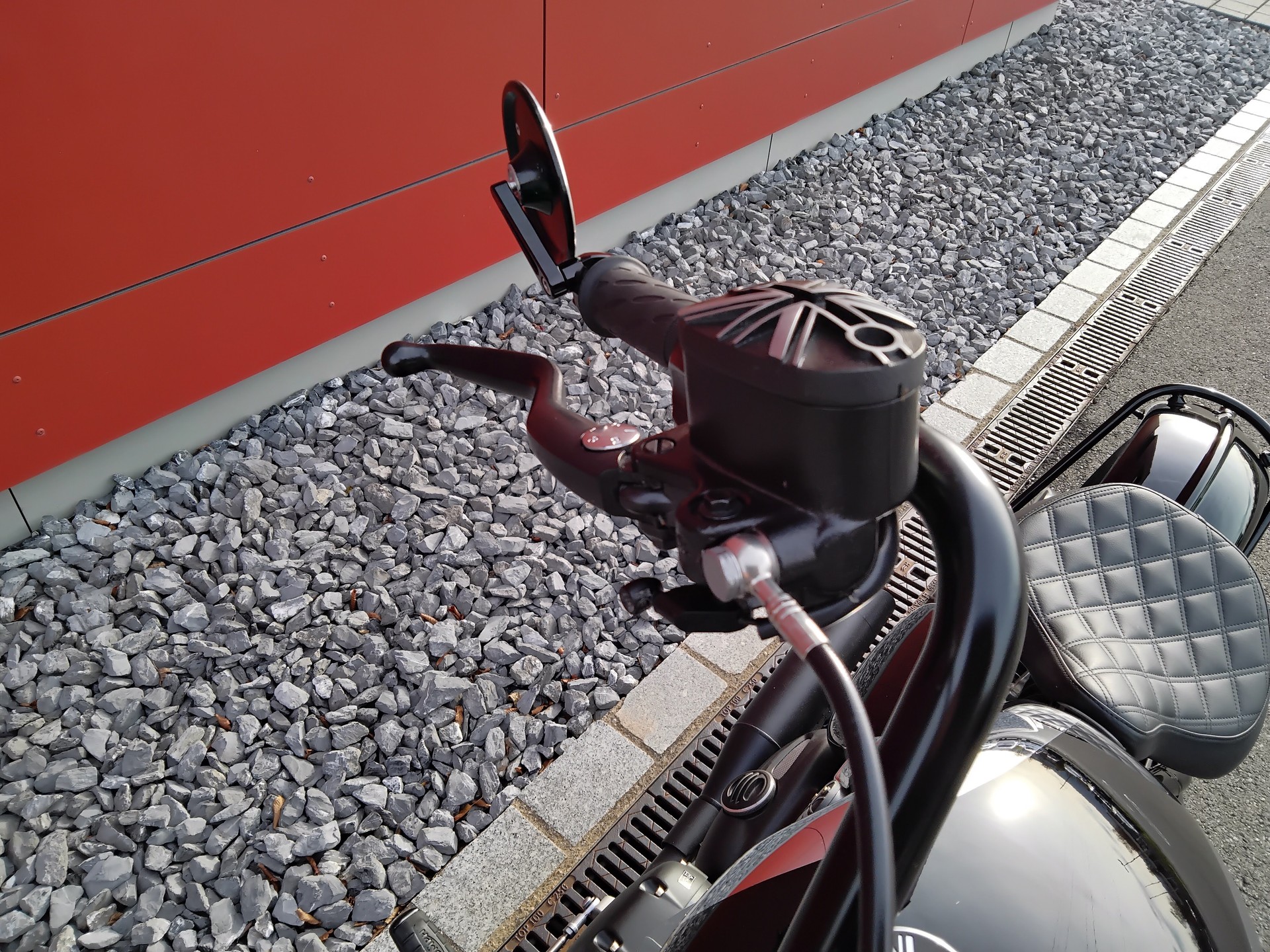 TRIUMPH Bonneville 1200 Bobber-image-9