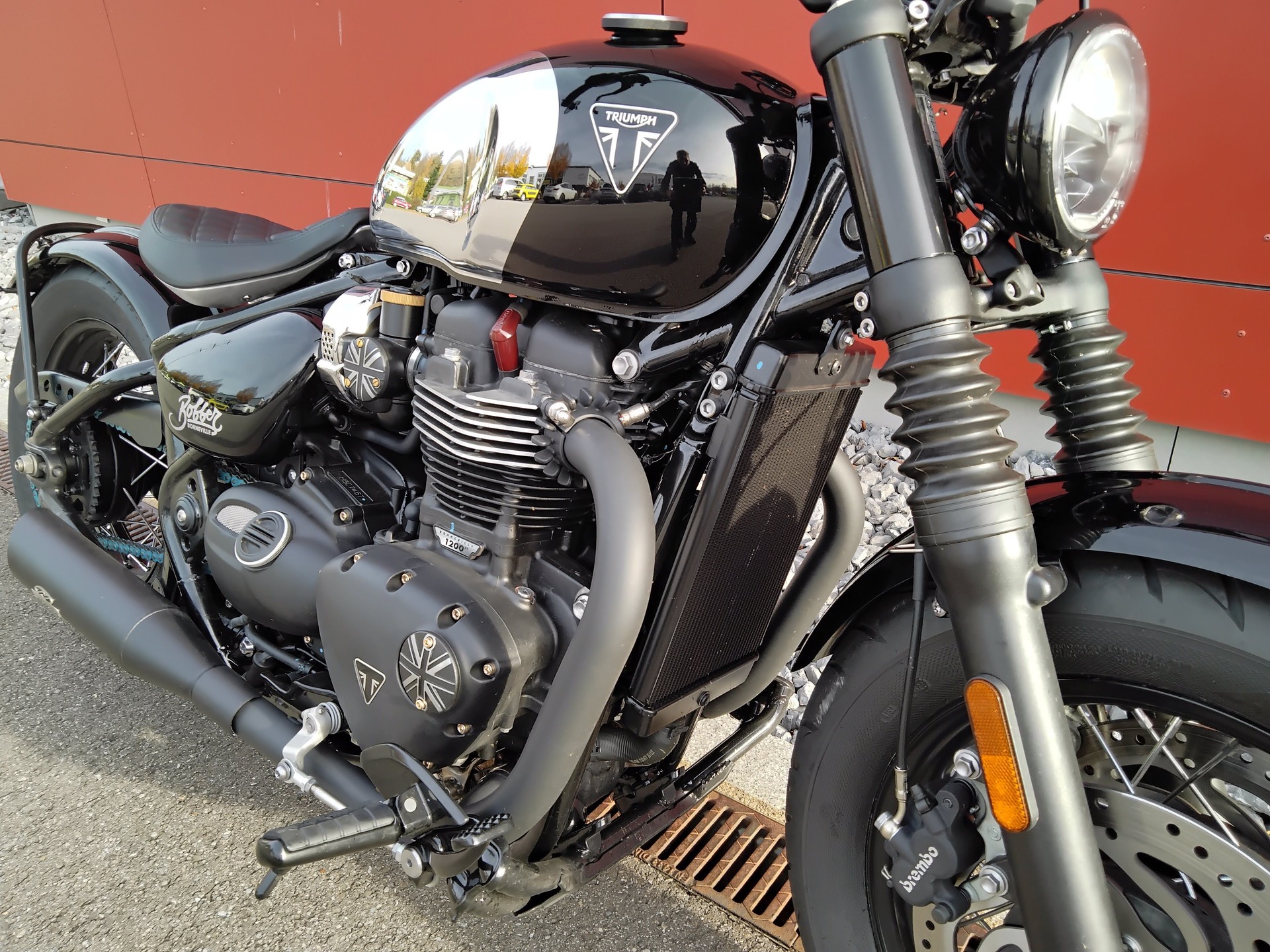 TRIUMPH Bonneville 1200 Bobber-image-6
