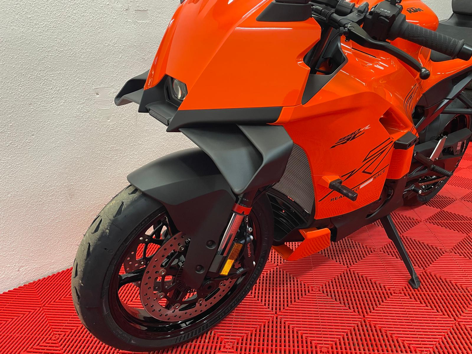 KTM 990 RC R 2026-image-2