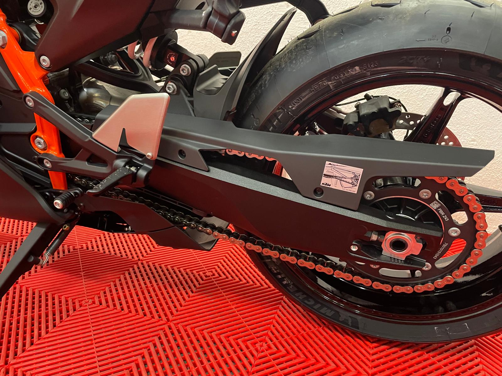 KTM 990 RC R 2026-image-5