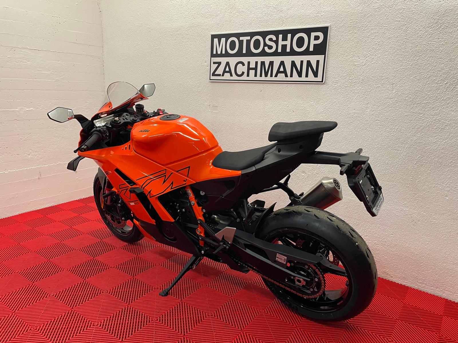 KTM 990 RC R 2026-image-6