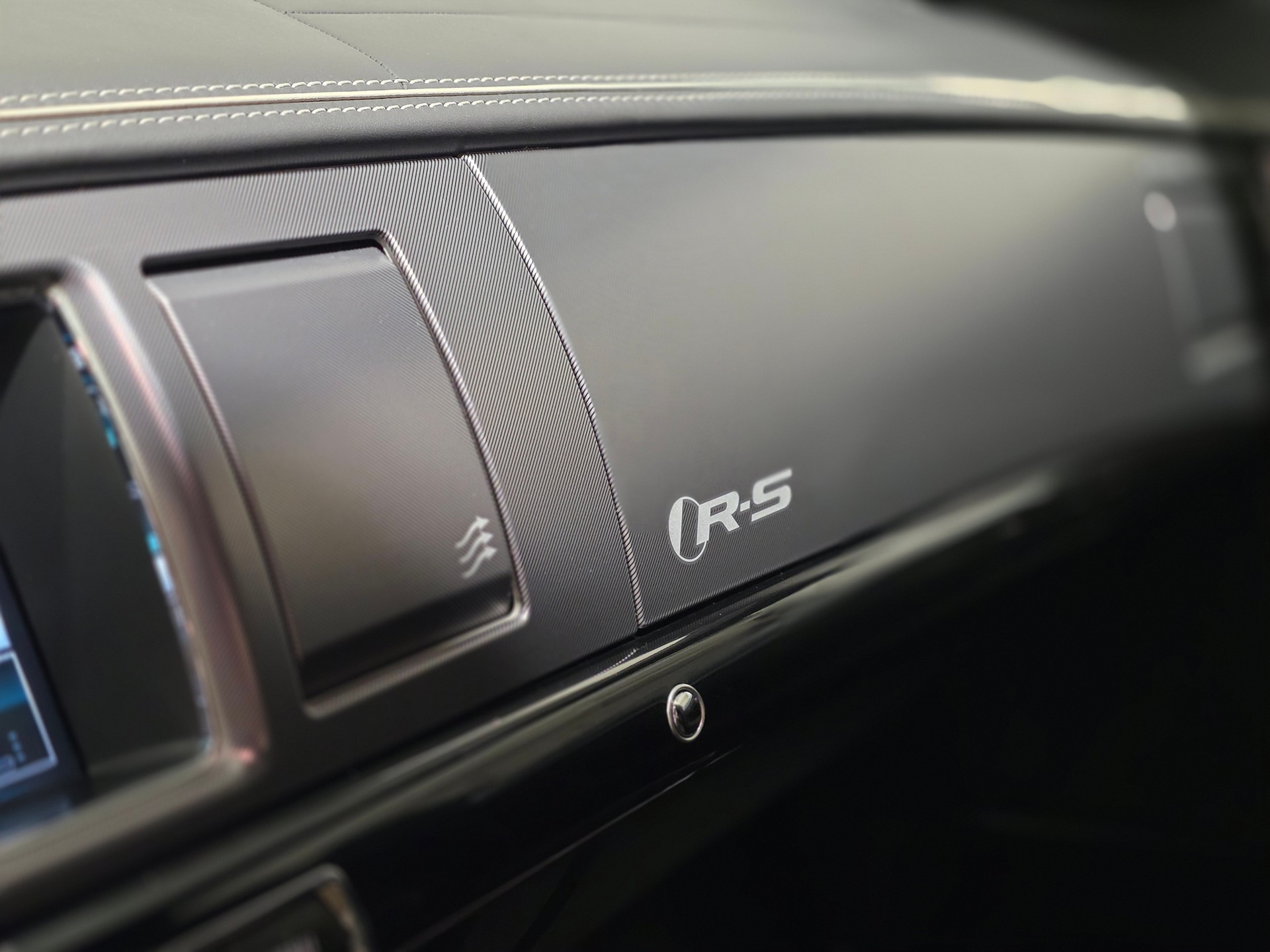JAGUAR XF 5.0 V8 S/C XFR-S-image-12