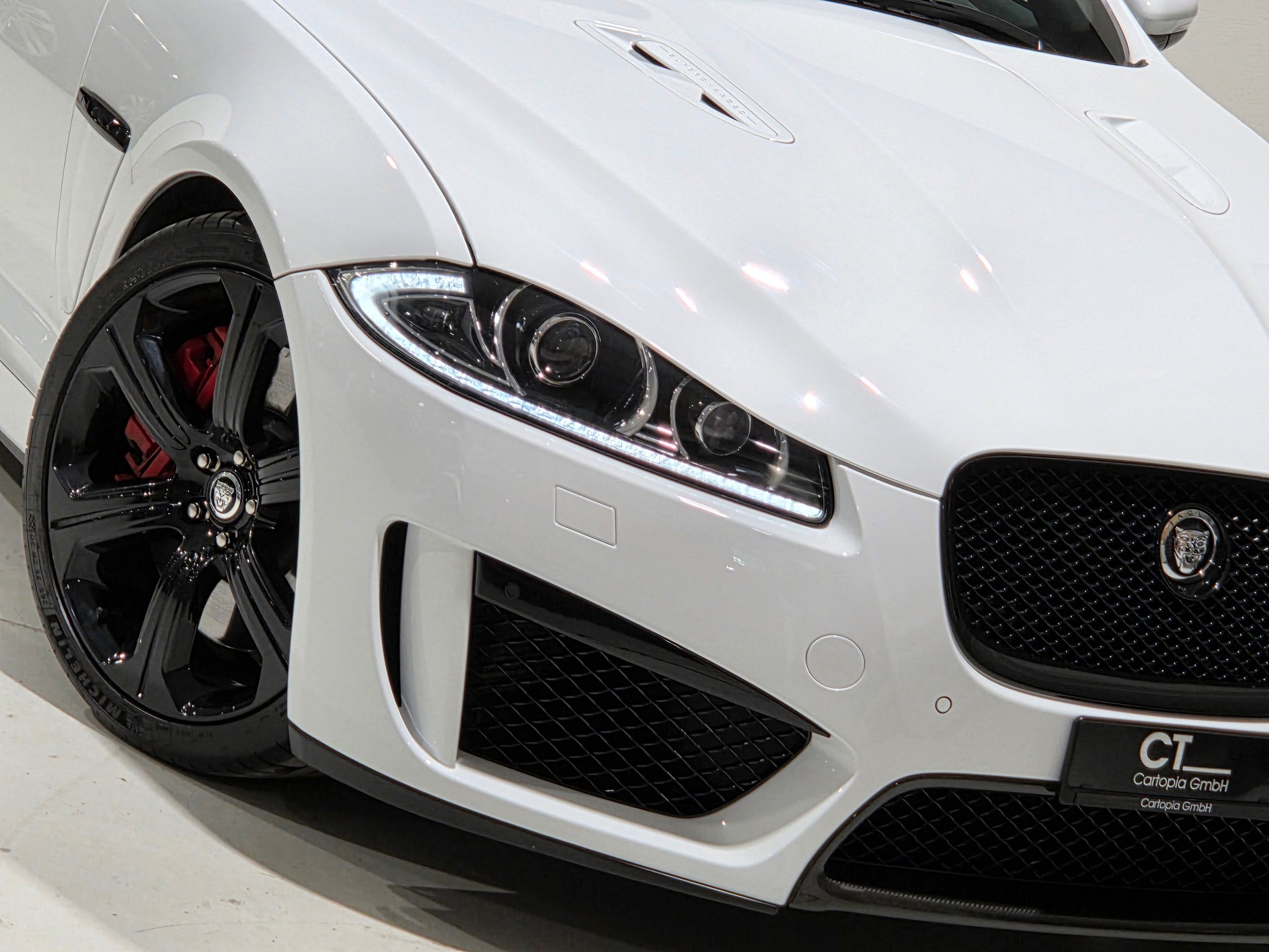 JAGUAR XF 5.0 V8 S/C XFR-S-image-28