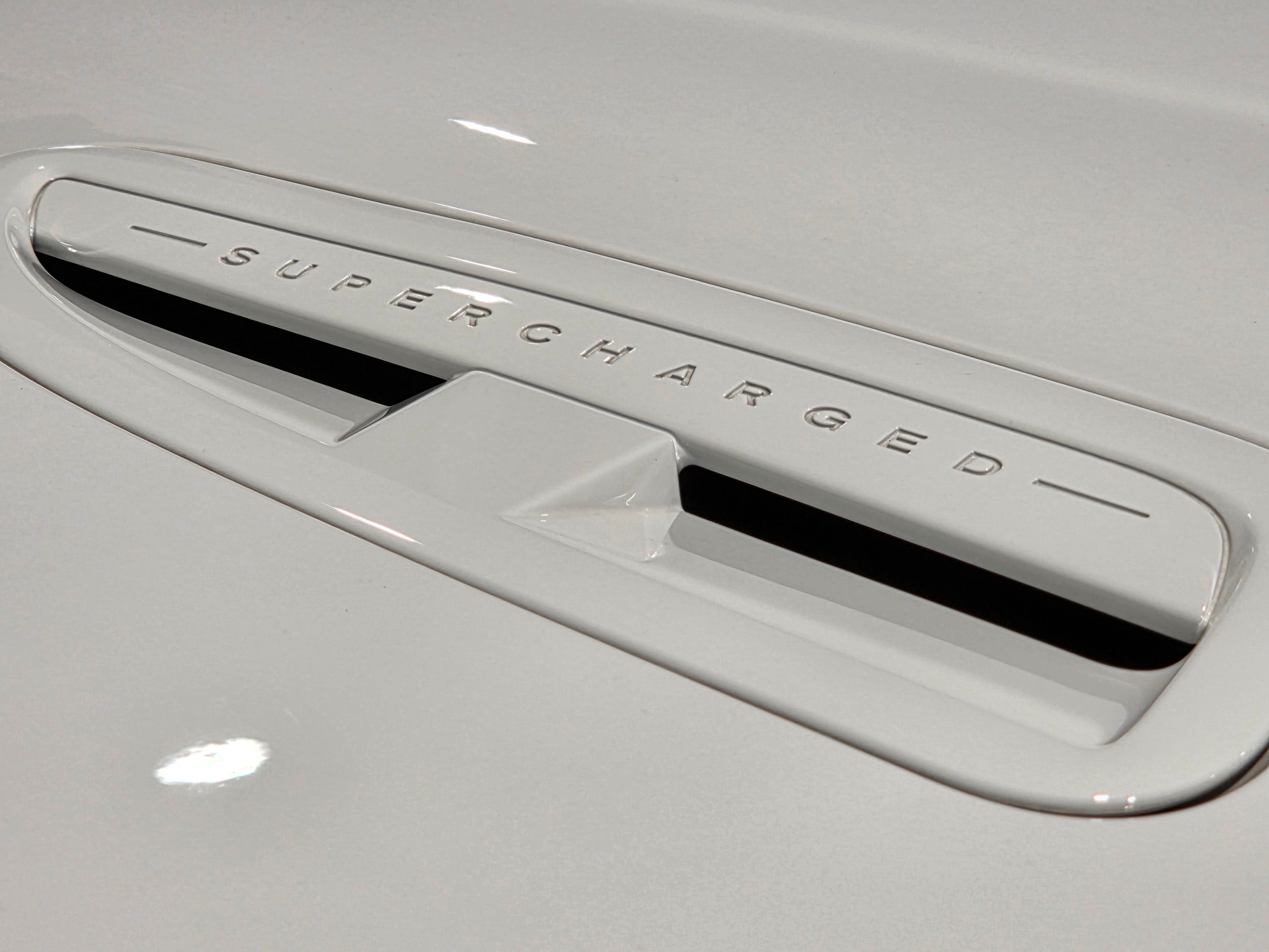 JAGUAR XF 5.0 V8 S/C XFR-S-image-24