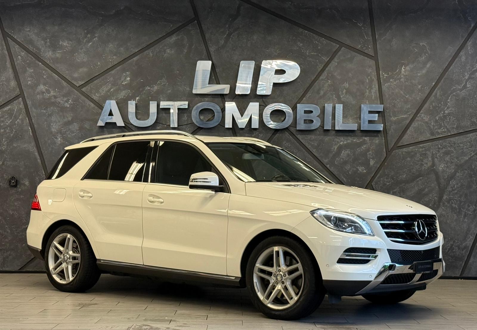 MERCEDES-BENZ ML 500 Executive 4Matic 7G-Tronic-showroom-element-2