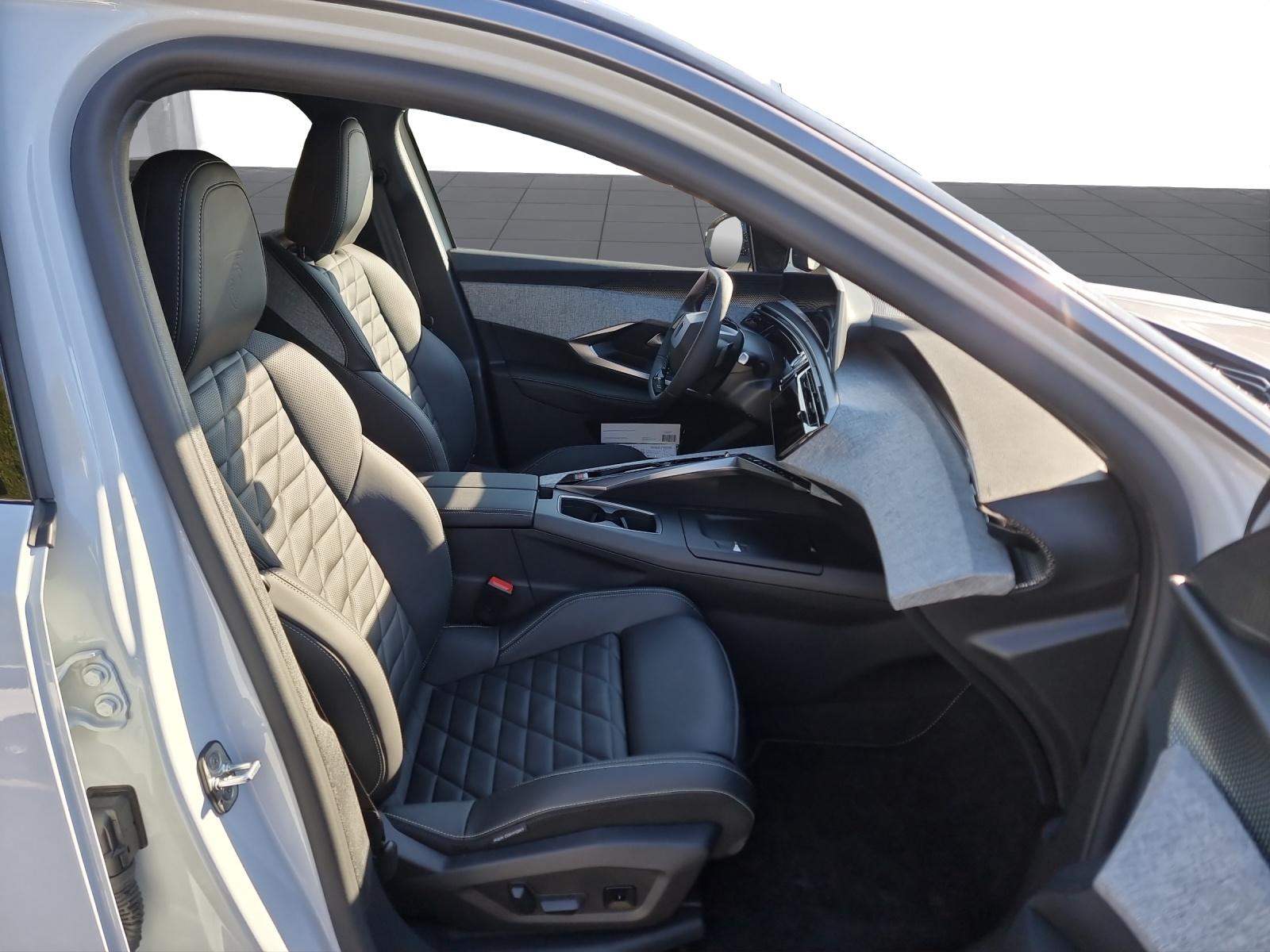 PEUGEOT 5008 1.2 Hybrid GT-image-10