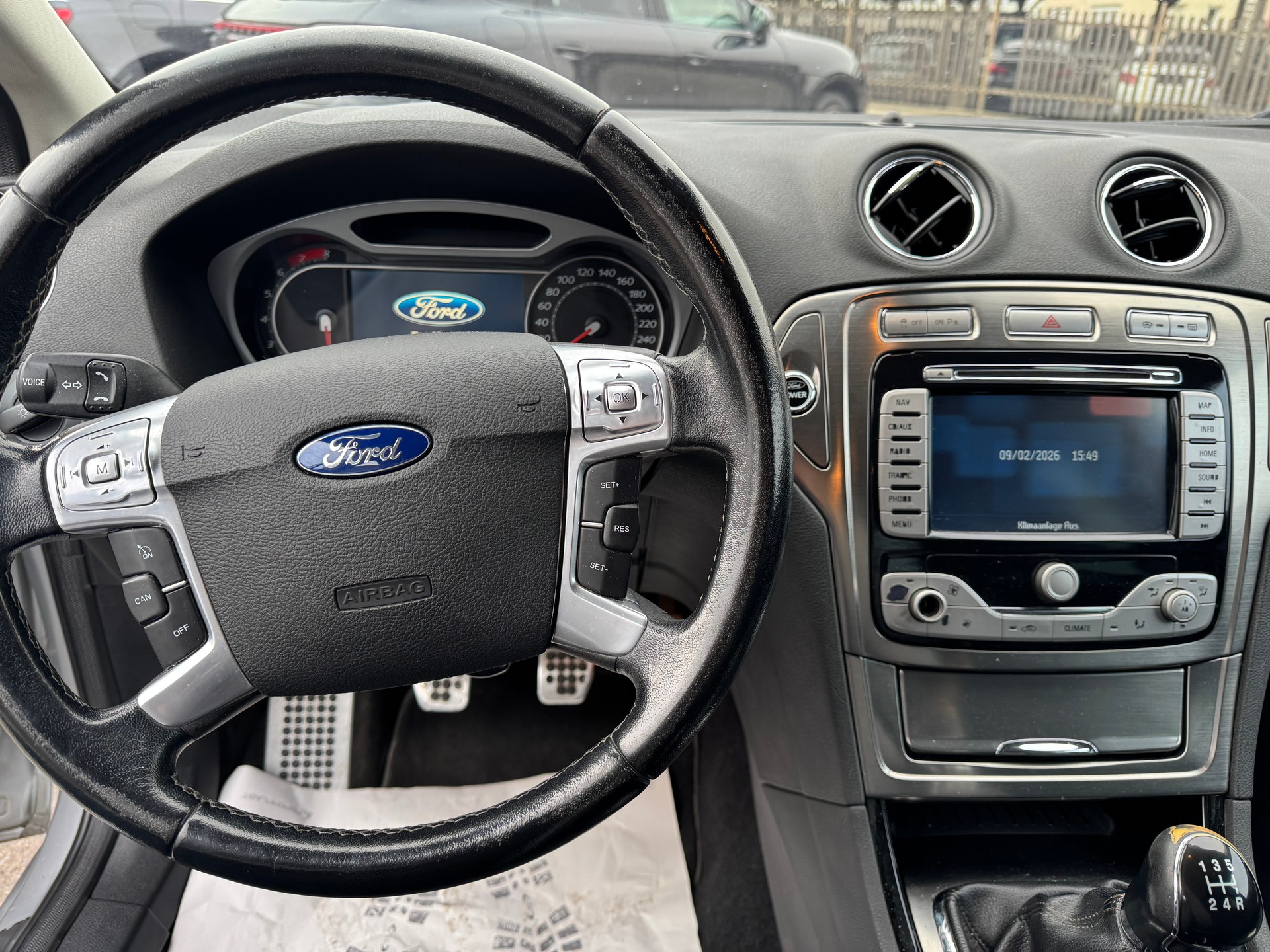 FORD Mondeo 2.0i 16V Titanium-image-7