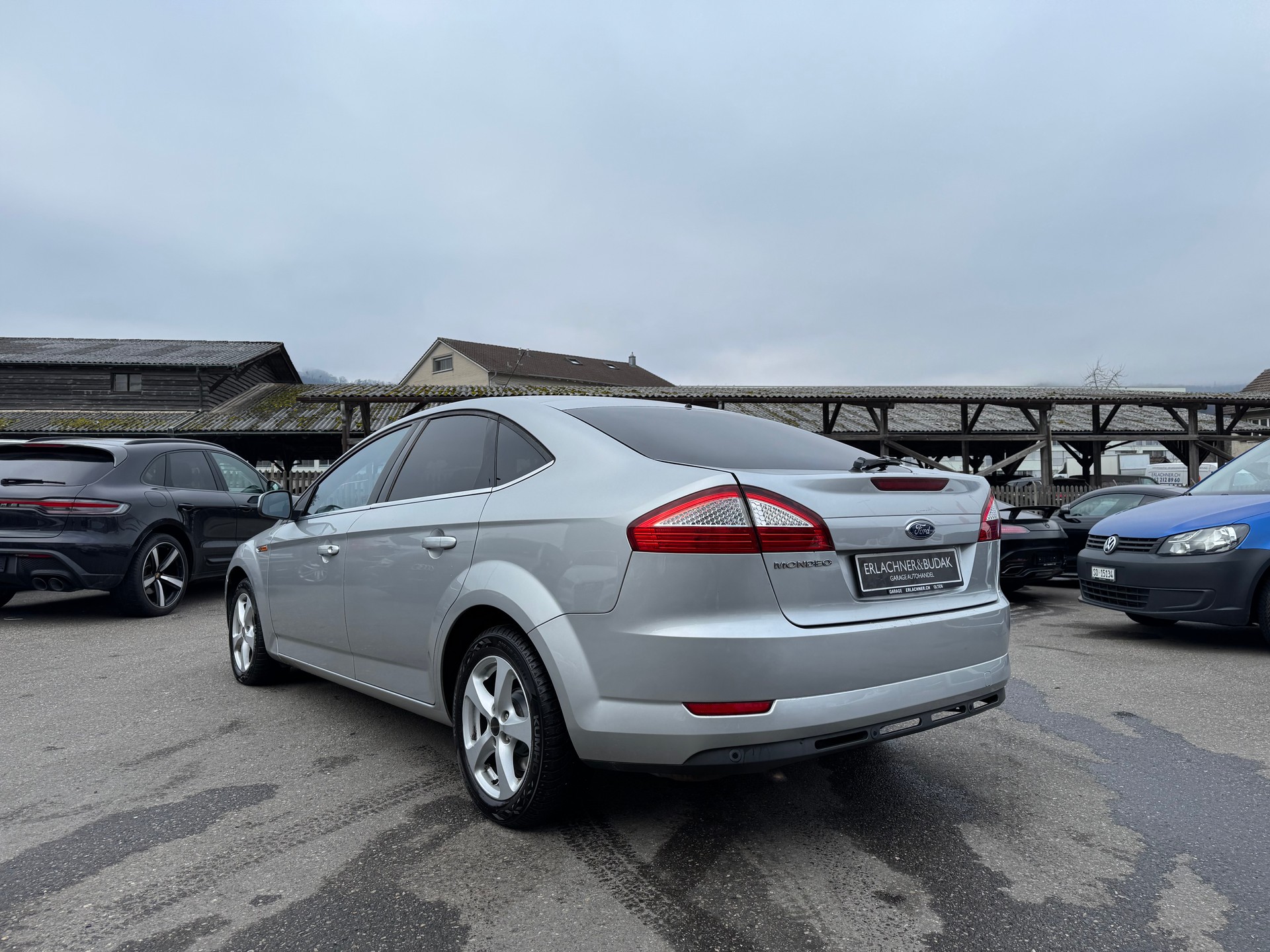 FORD Mondeo 2.0i 16V Titanium-image-2