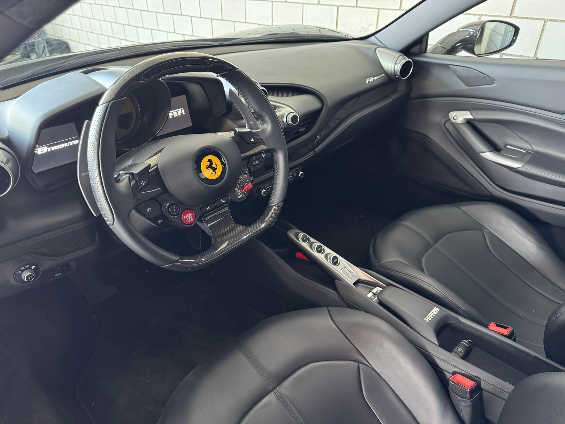 FERRARI F8 Tributo "All Black"-image-4