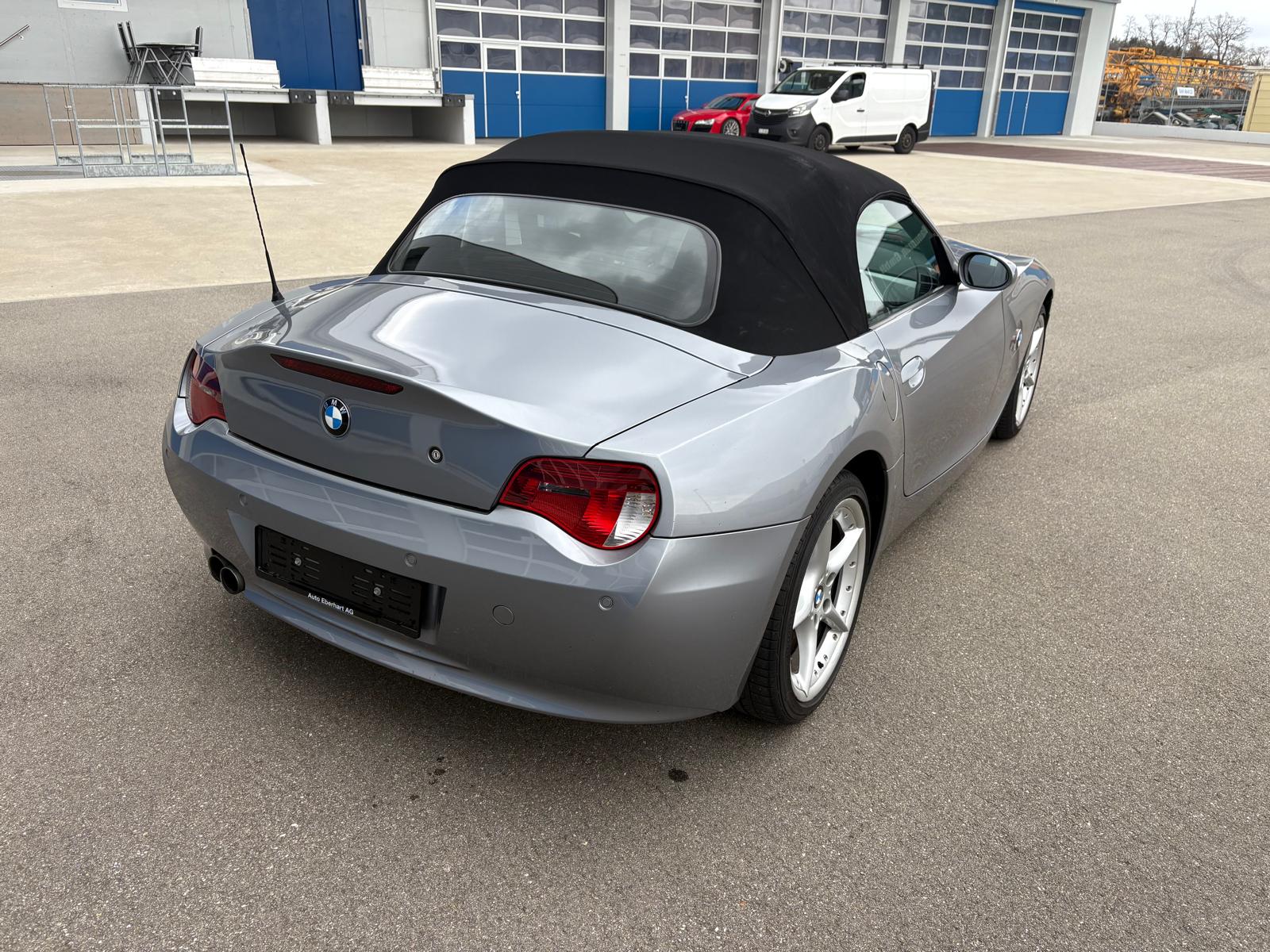 BMW Z4 3.0si Roadster-image-5