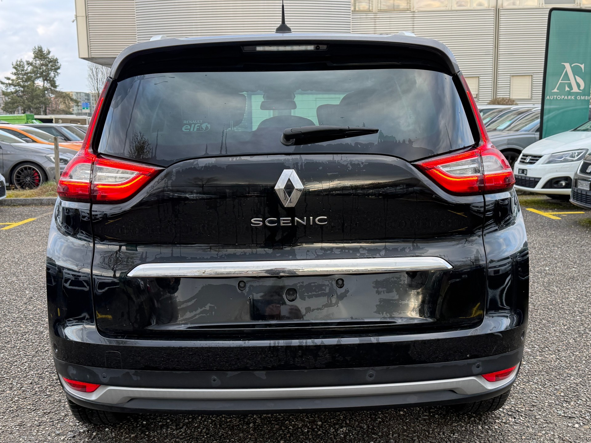 RENAULT Grand Scénic 1.6 dCi Bose EDC-image-5