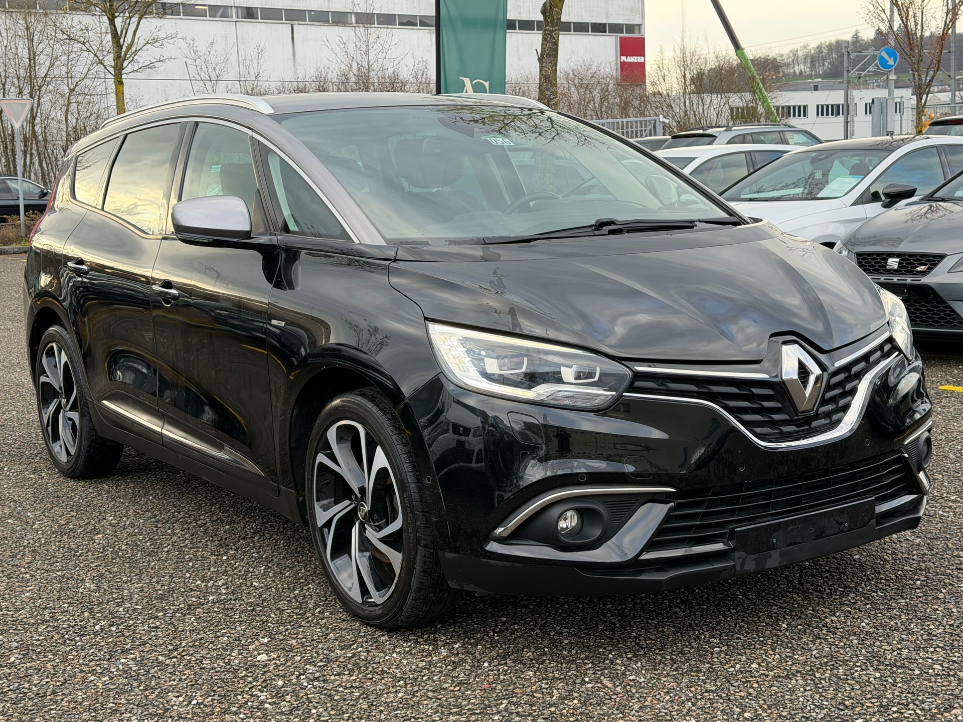 RENAULT Grand Scénic 1.6 dCi Bose EDC-showroom-element-2