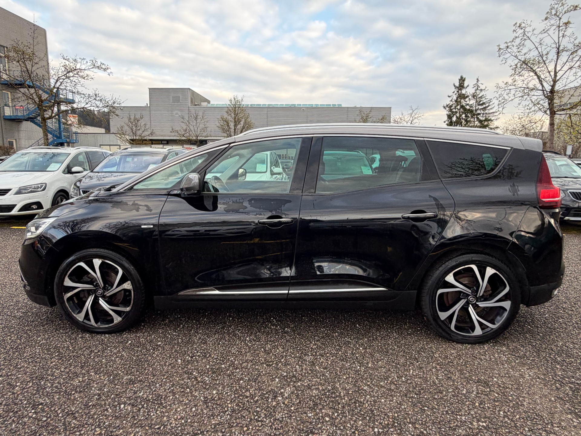 RENAULT Grand Scénic 1.6 dCi Bose EDC-image-7