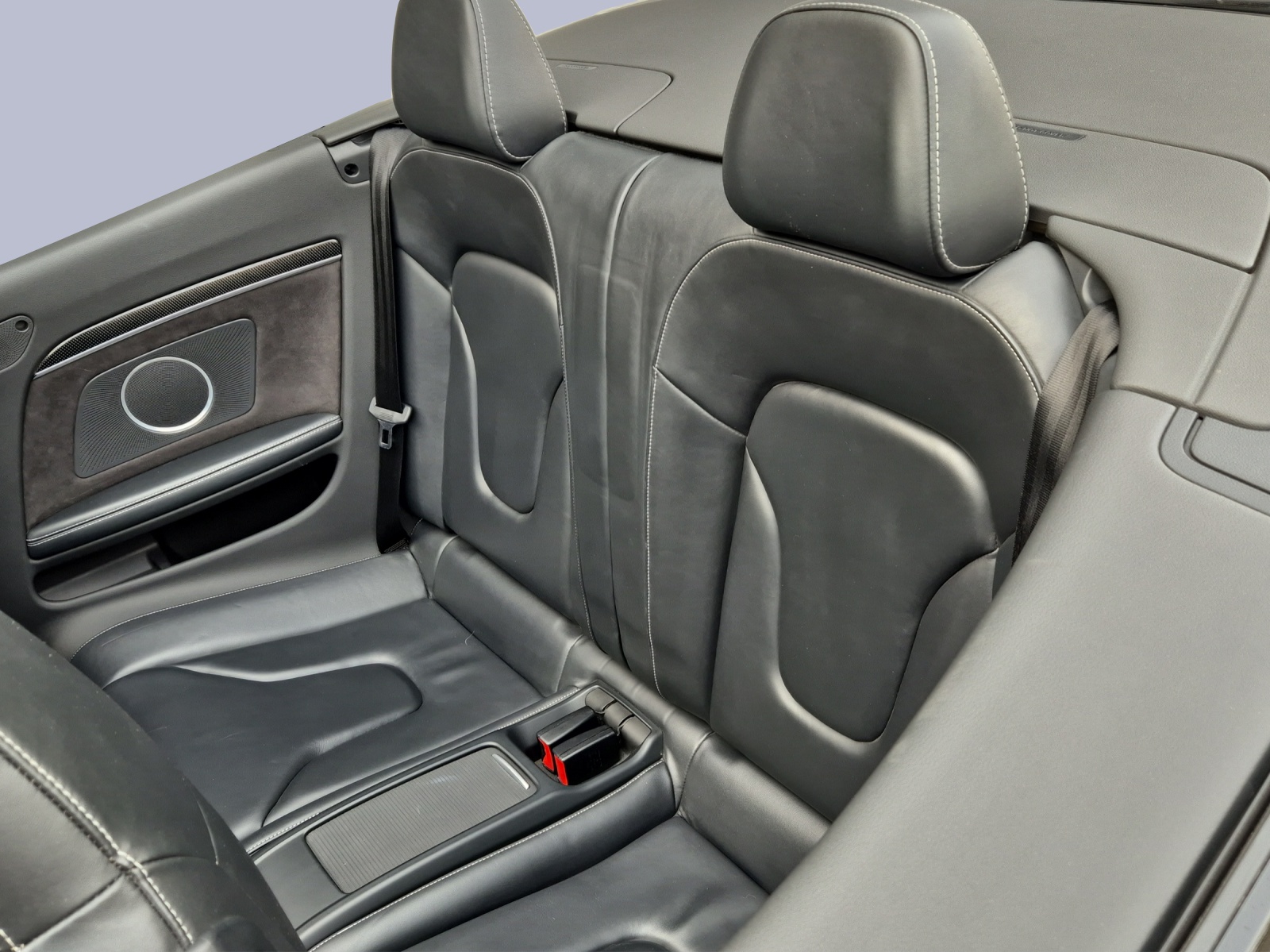 AUDI S5 Cabrio 3.0 TFSI quattro S-tronic-image-12