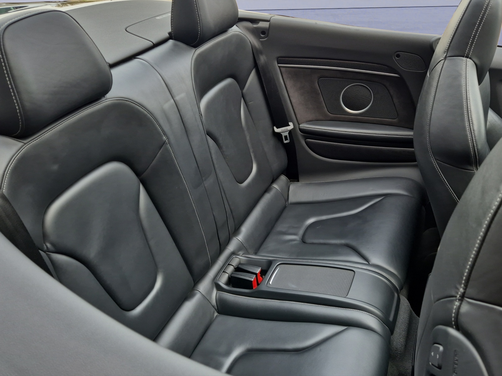 AUDI S5 Cabrio 3.0 TFSI quattro S-tronic-image-13