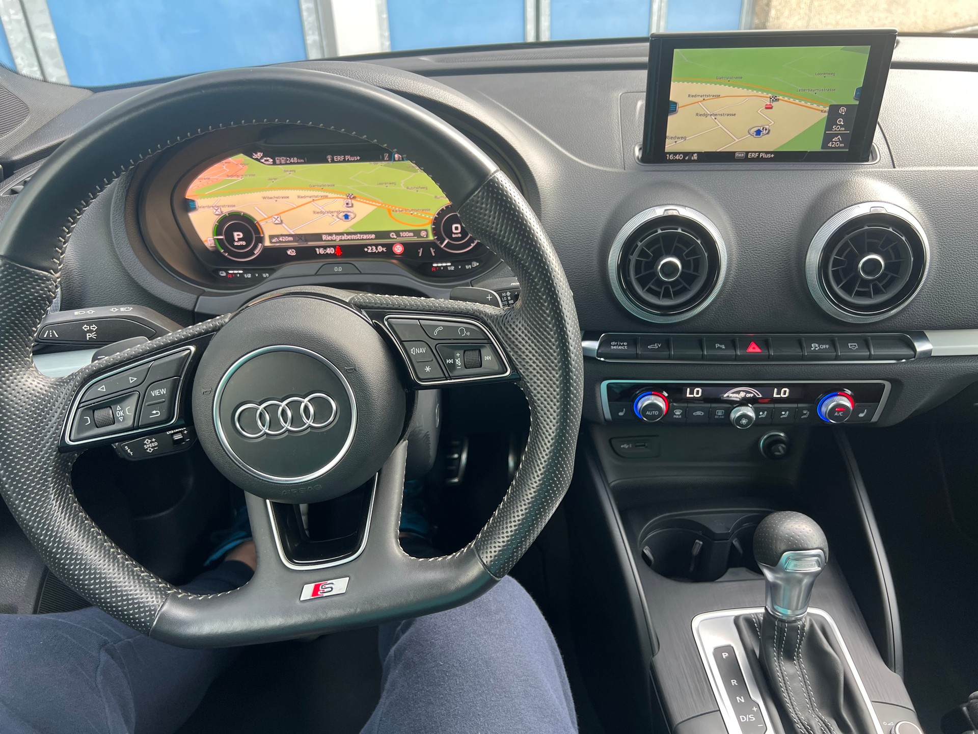 AUDI A3 Sportback 1.4 e-tron Sport S-tronic-image-10