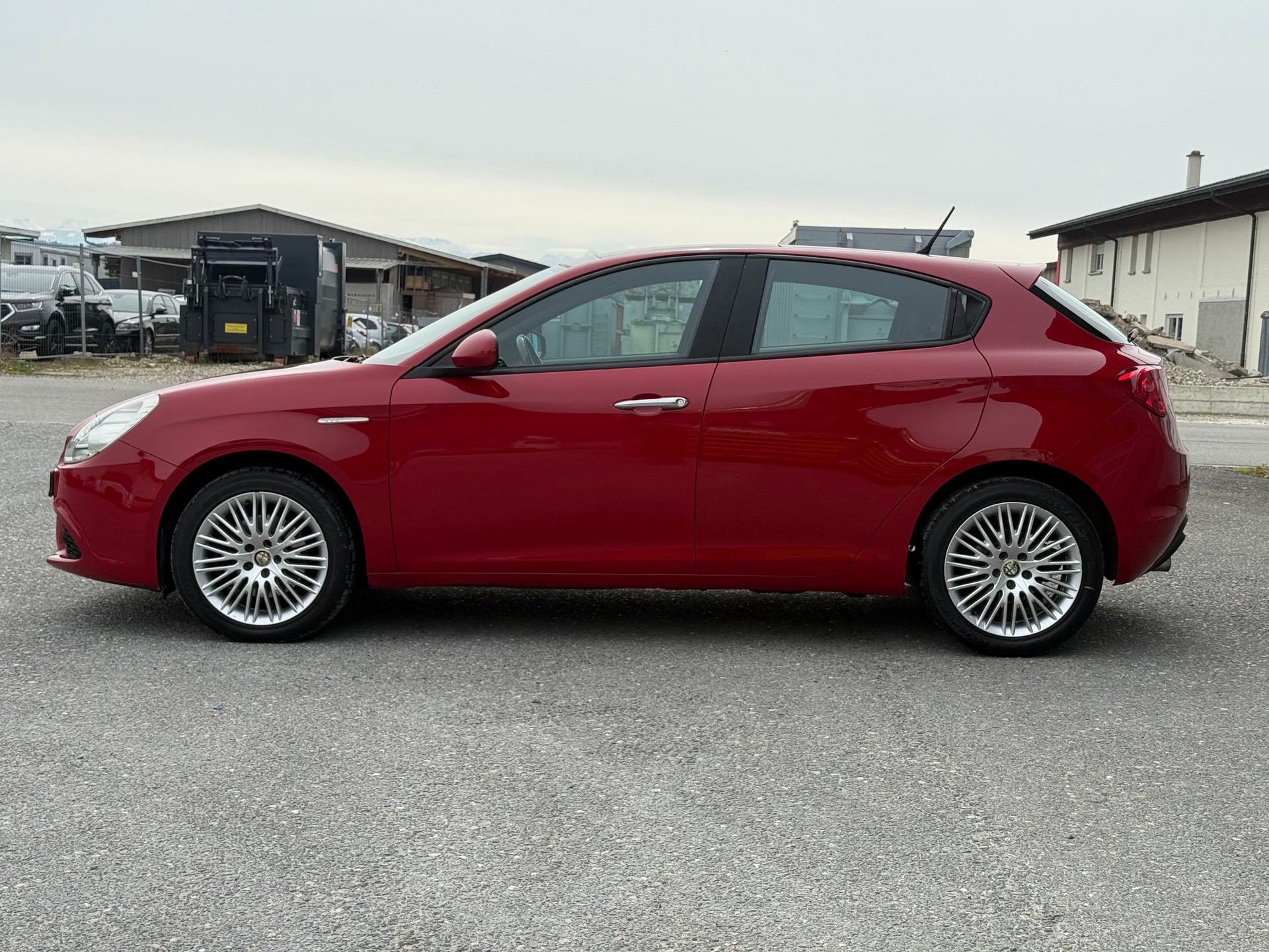 ALFA ROMEO Giulietta 2.0 JTDM Distinctive-image-7
