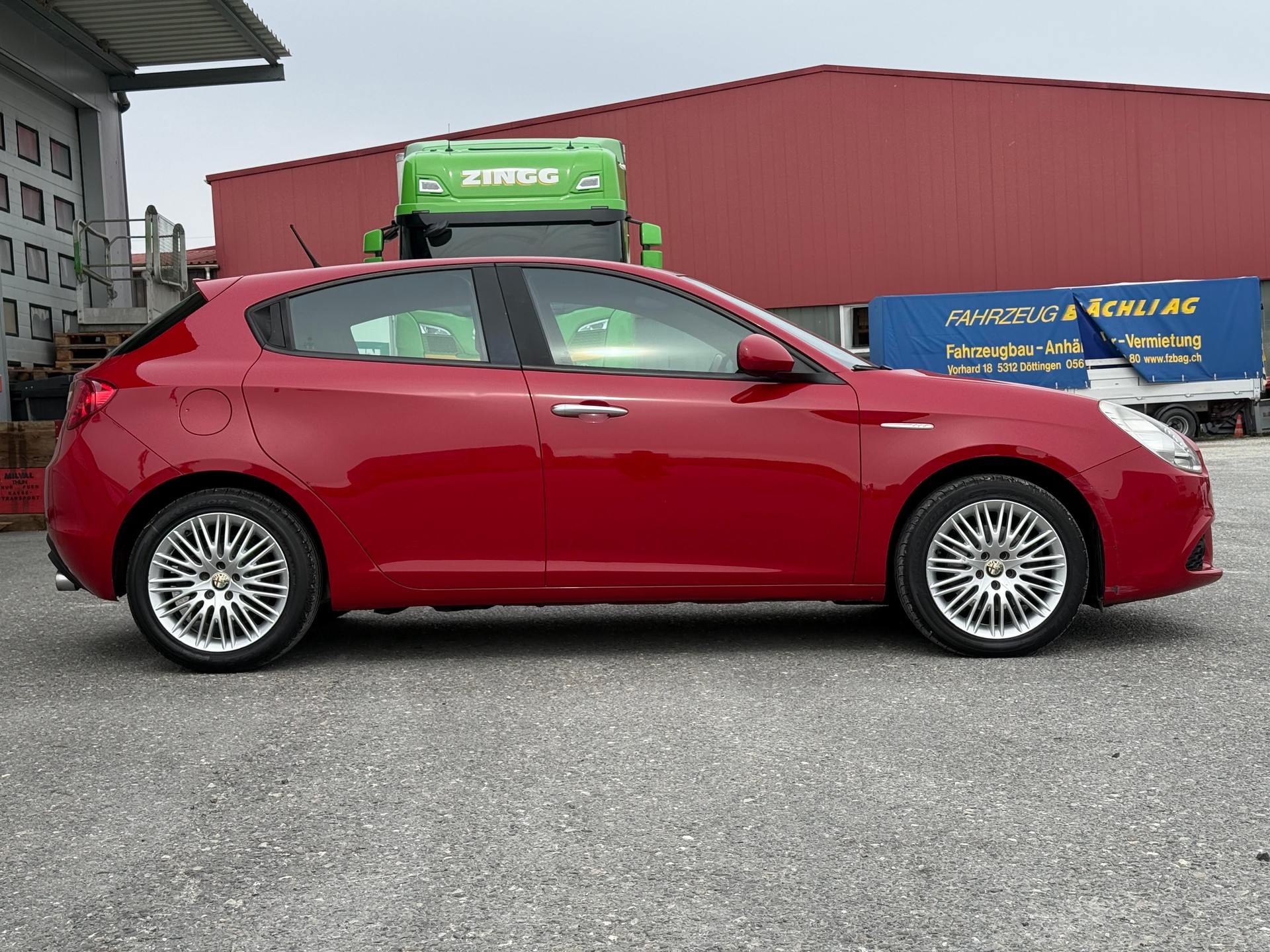 ALFA ROMEO Giulietta 2.0 JTDM Distinctive-image-3