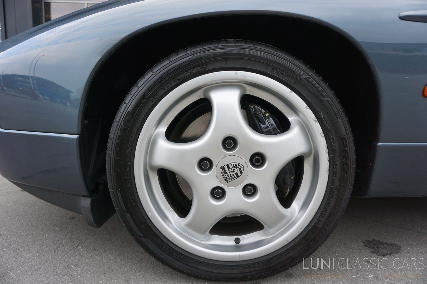 PORSCHE 928 S4-image-5