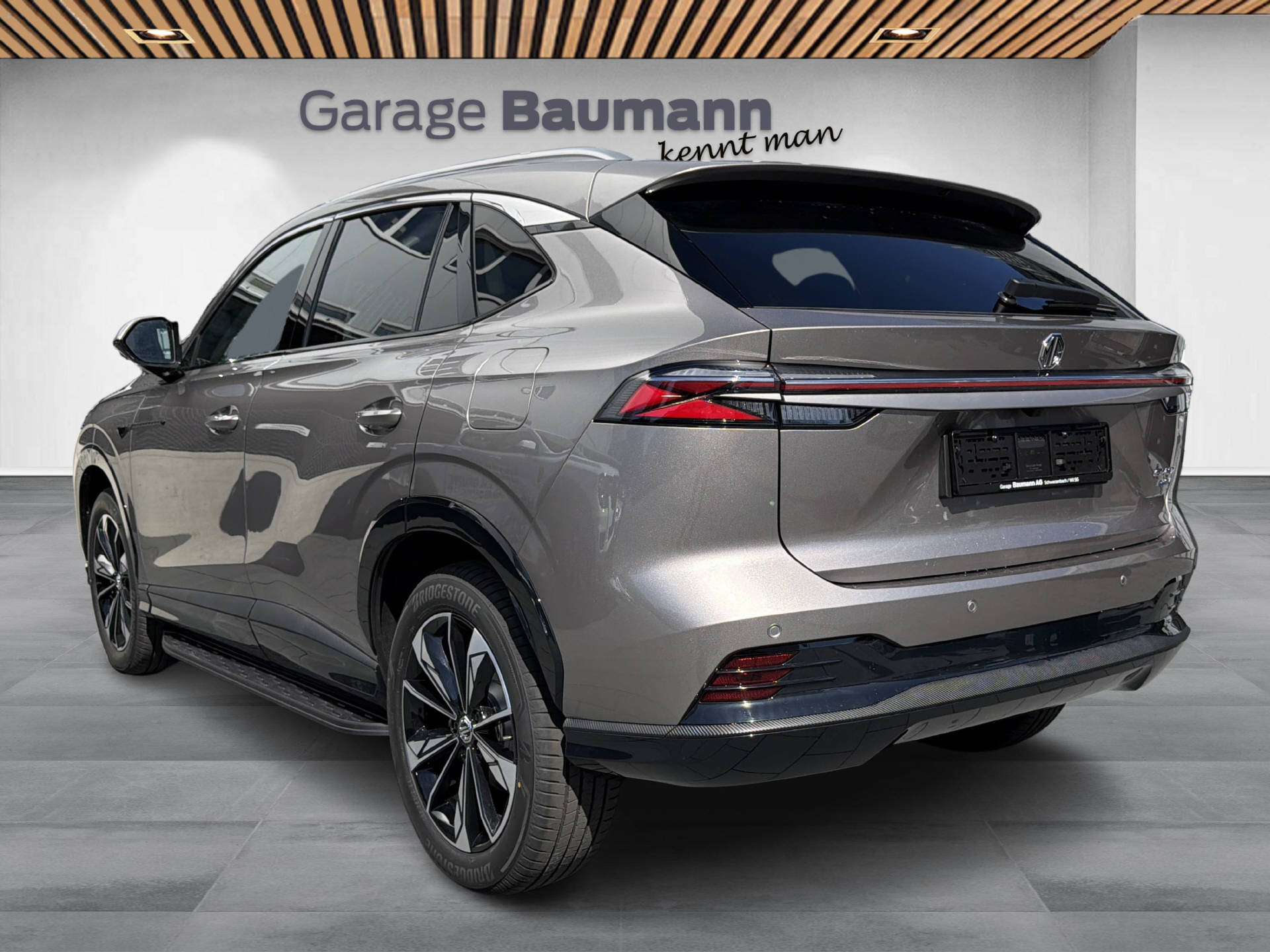 MG MG HS-showroom-element-3