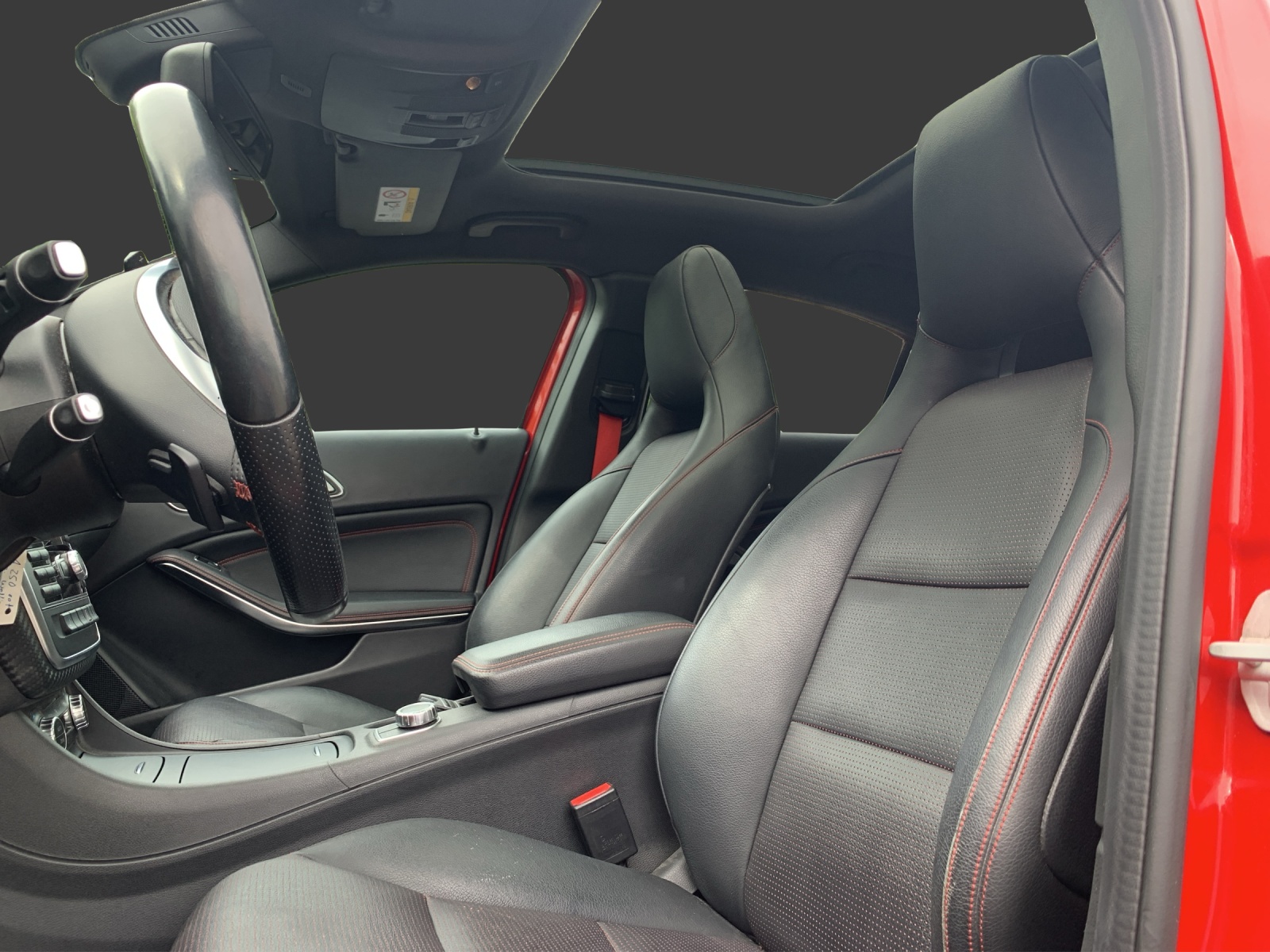MERCEDES-BENZ A 250 Sport AMG-Line 4Matic 7G-DCT-image-23