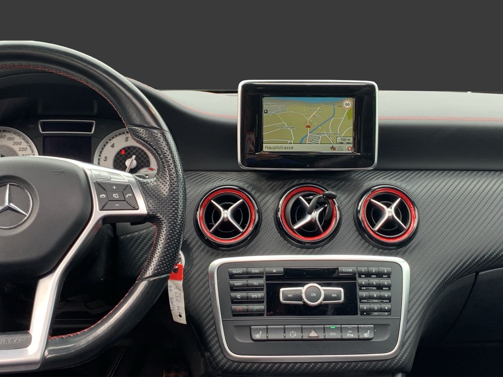 MERCEDES-BENZ A 250 Sport AMG-Line 4Matic 7G-DCT-image-22
