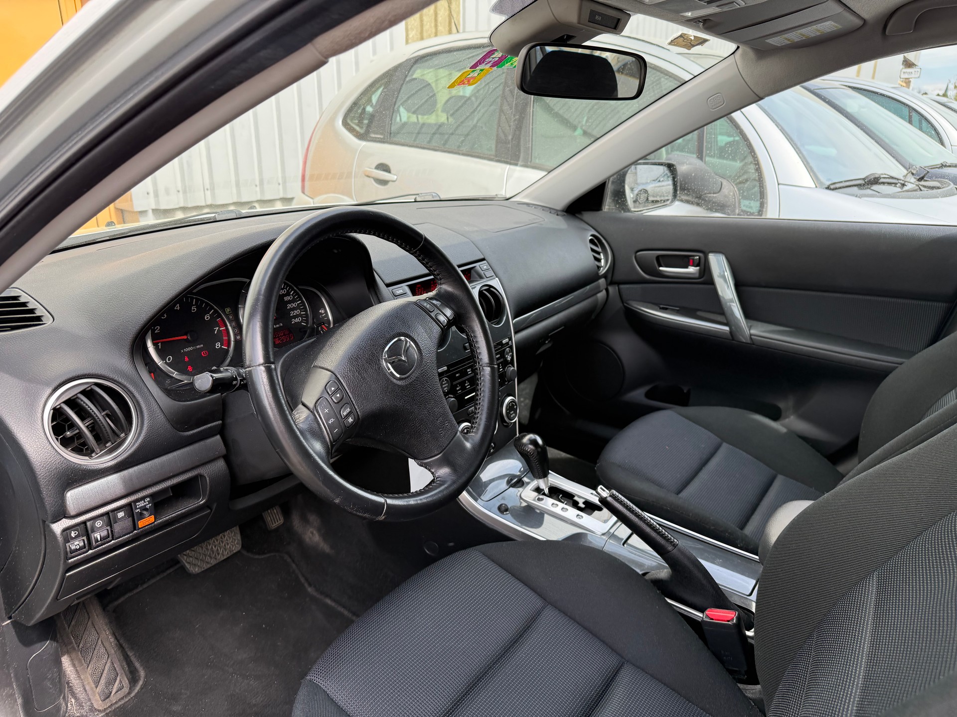 MAZDA 6 2.0 16V Exclusive-image-6