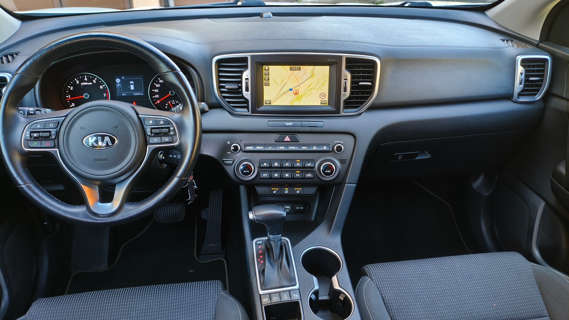 KIA Sportage 1.6 T-GDi Trend 4WD Automat-image-10