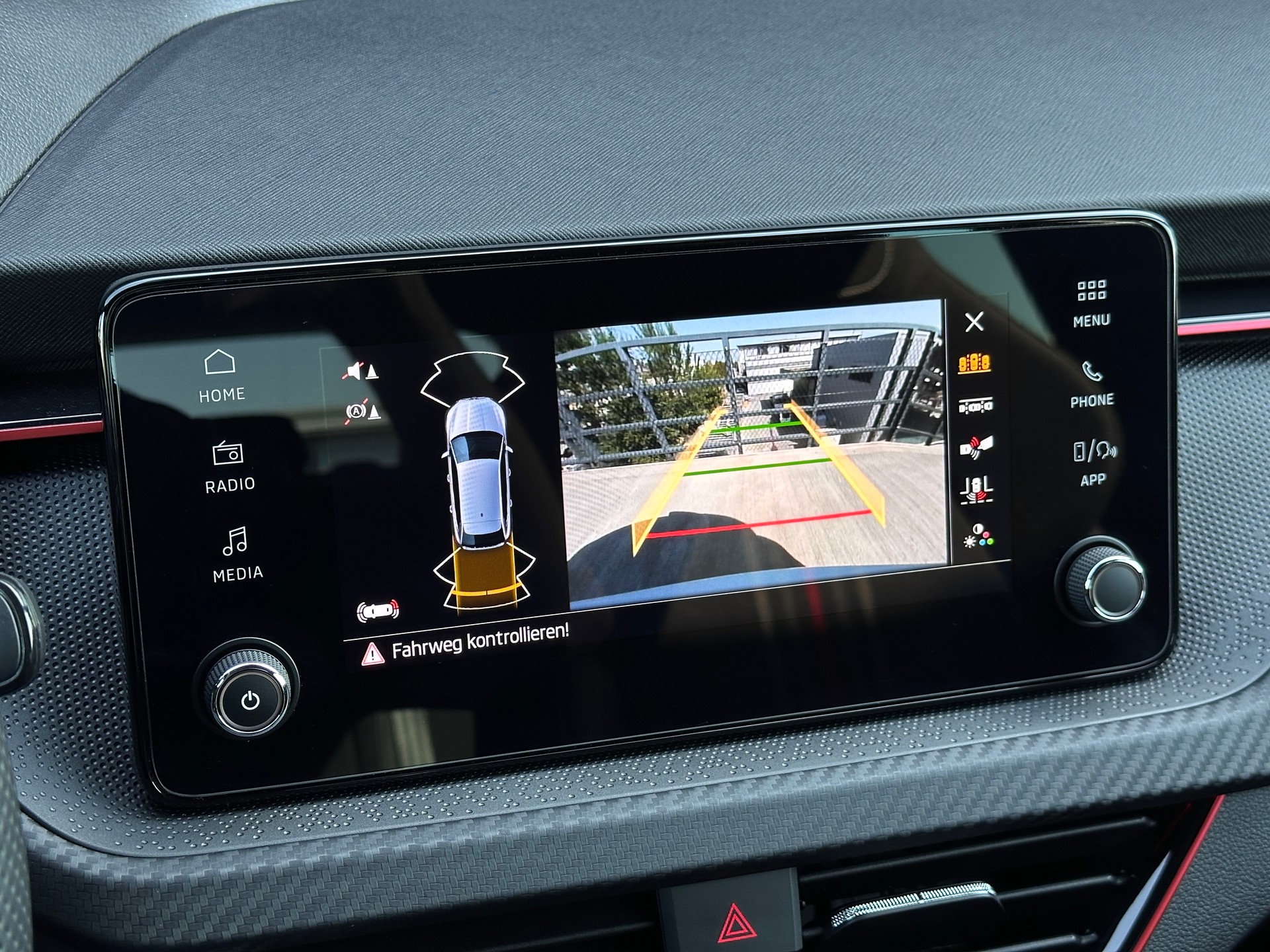 SKODA Scala 1.5 TSI Monte Carlo DSG-image-18