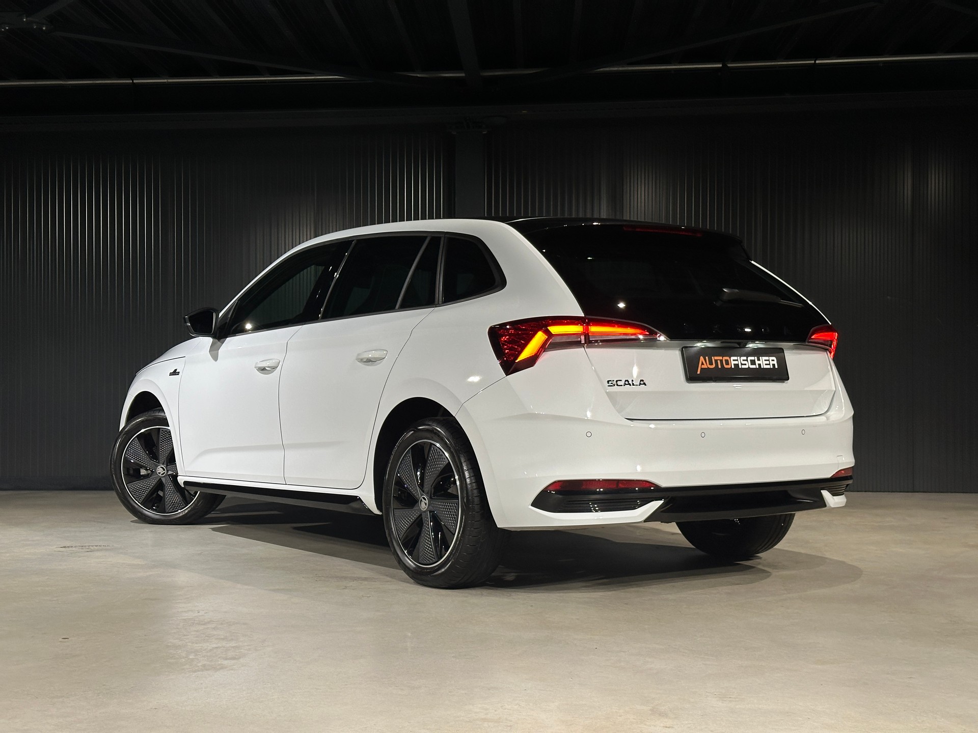 SKODA Scala 1.5 TSI Monte Carlo DSG-showroom-element-1