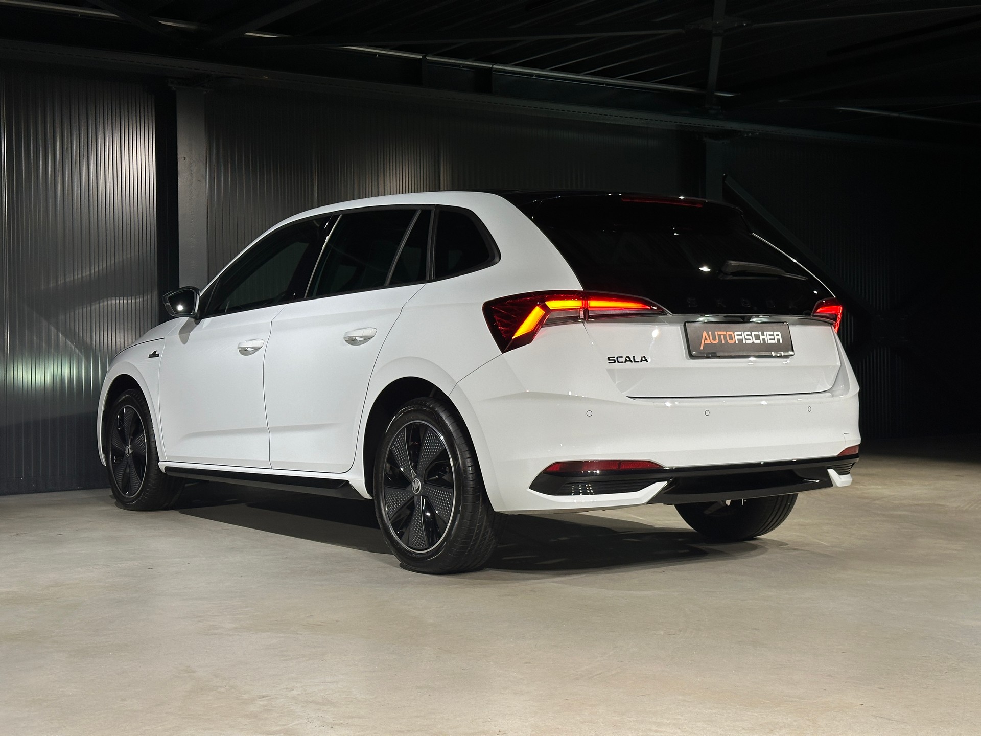 SKODA Scala 1.5 TSI Monte Carlo DSG-image-7