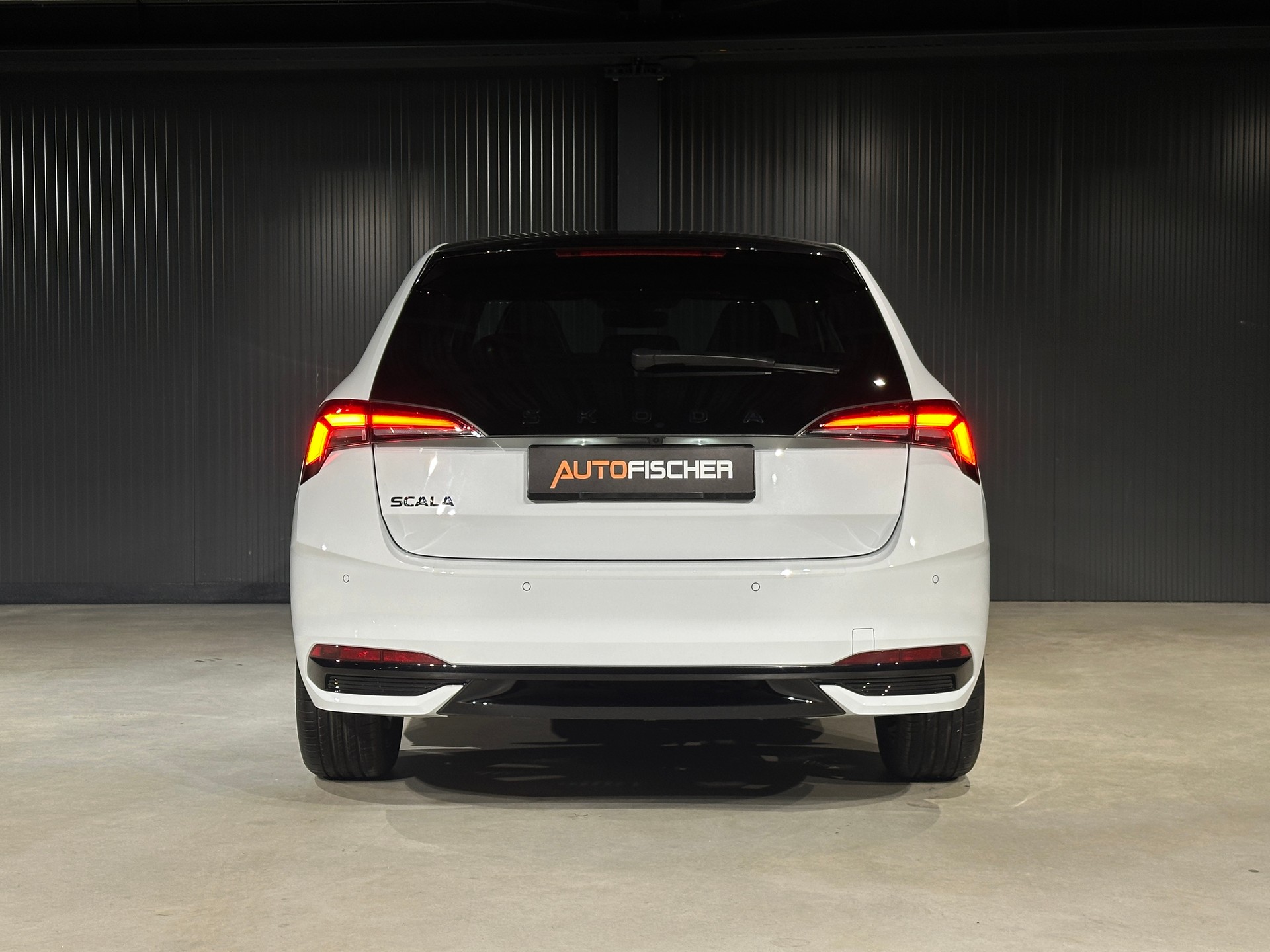 SKODA Scala 1.5 TSI Monte Carlo DSG-image-5