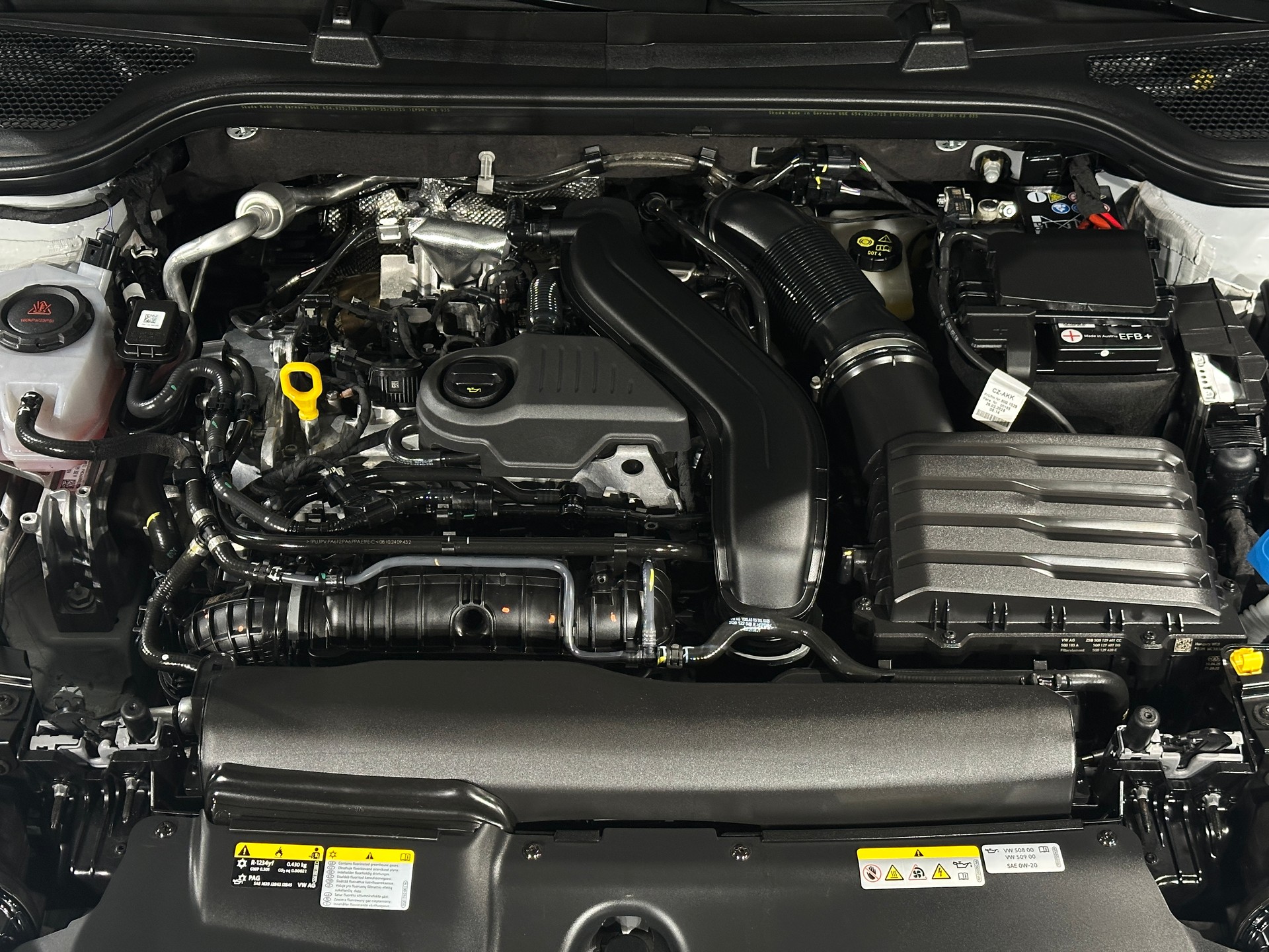 SKODA Scala 1.5 TSI Monte Carlo DSG-image-25