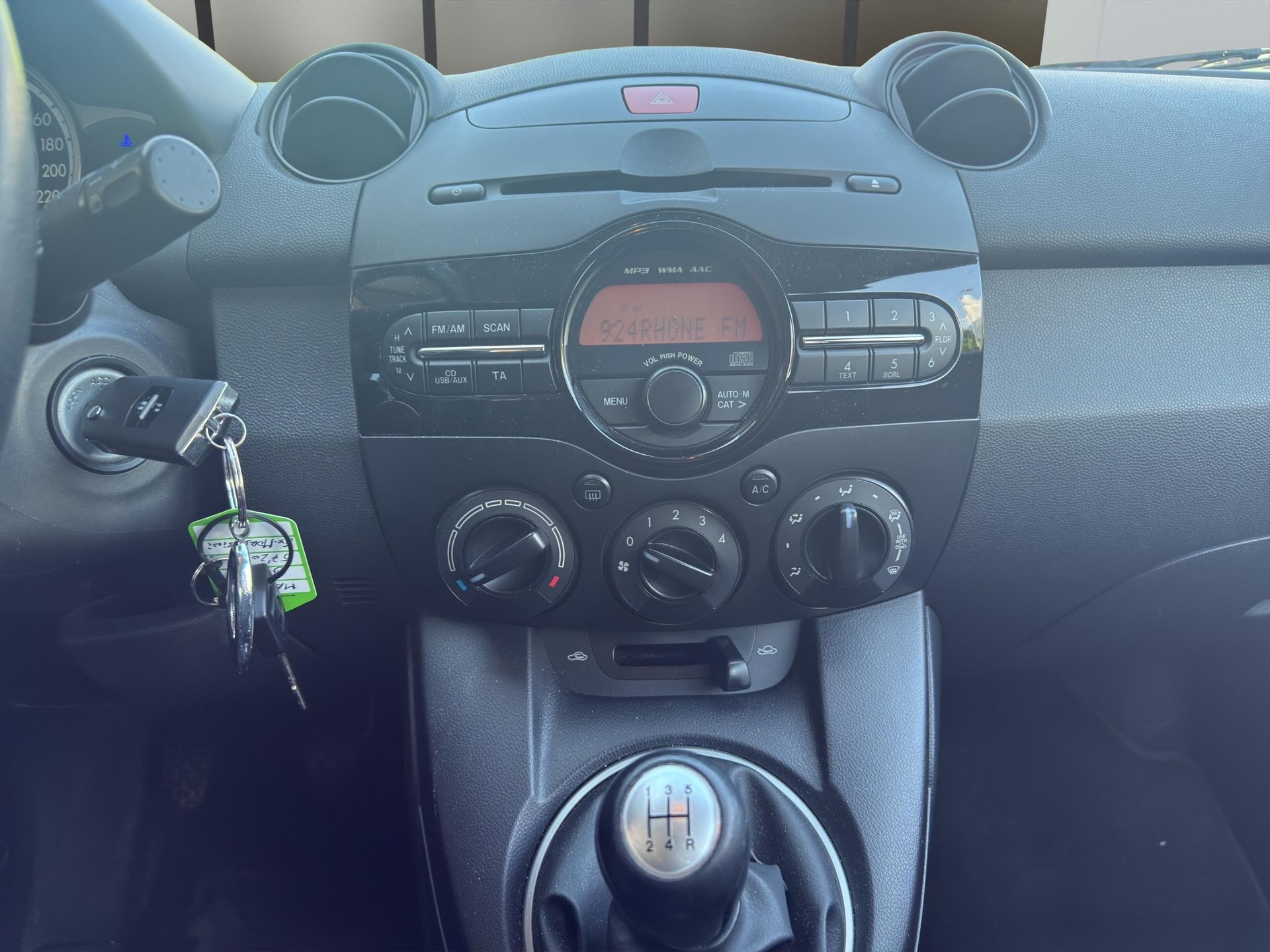 MAZDA 2 1.3 84 MZR Exclusive-image-13
