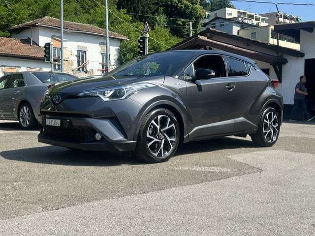 TOYOTA 1.8 HSD STYLE CVT