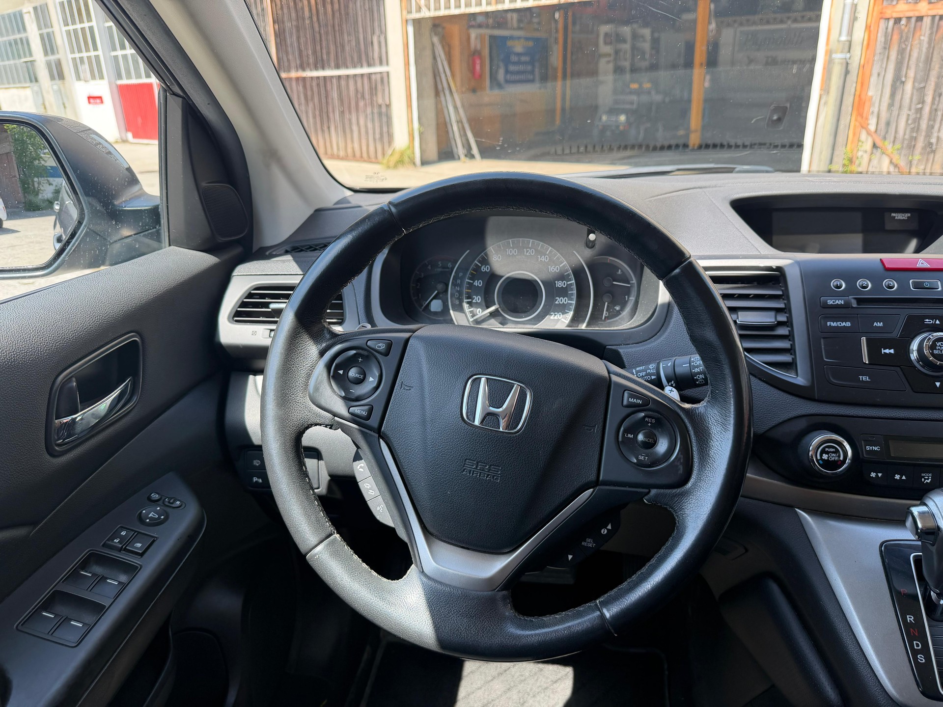 HONDA CR-V 2.2 i-DTEC Comfort 4WD Automatic-image-8