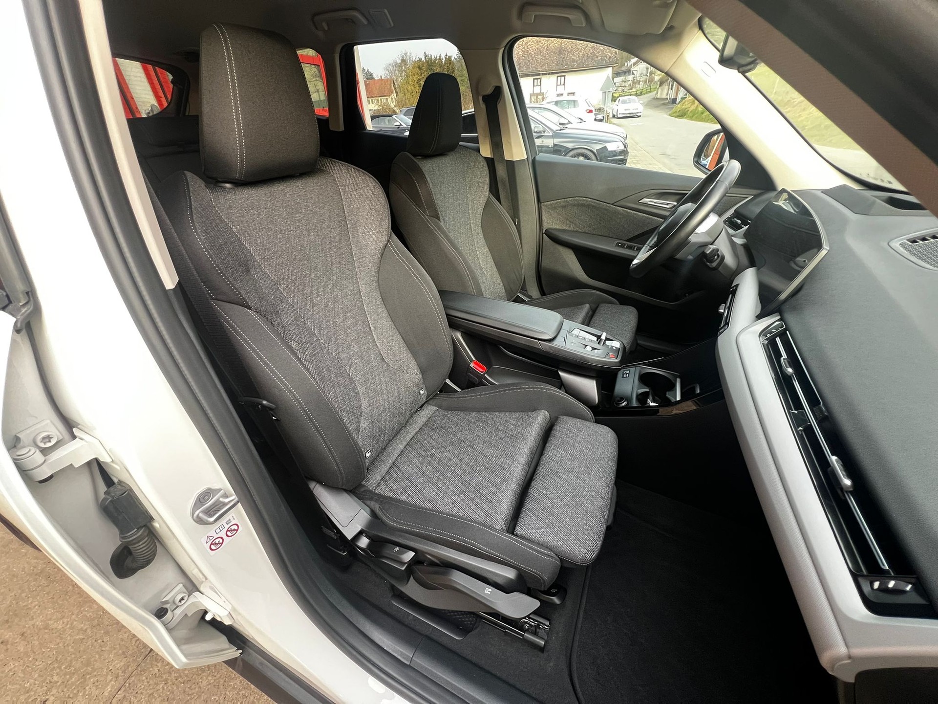 BMW X1 xDrive 20d 48V xLine-image-6
