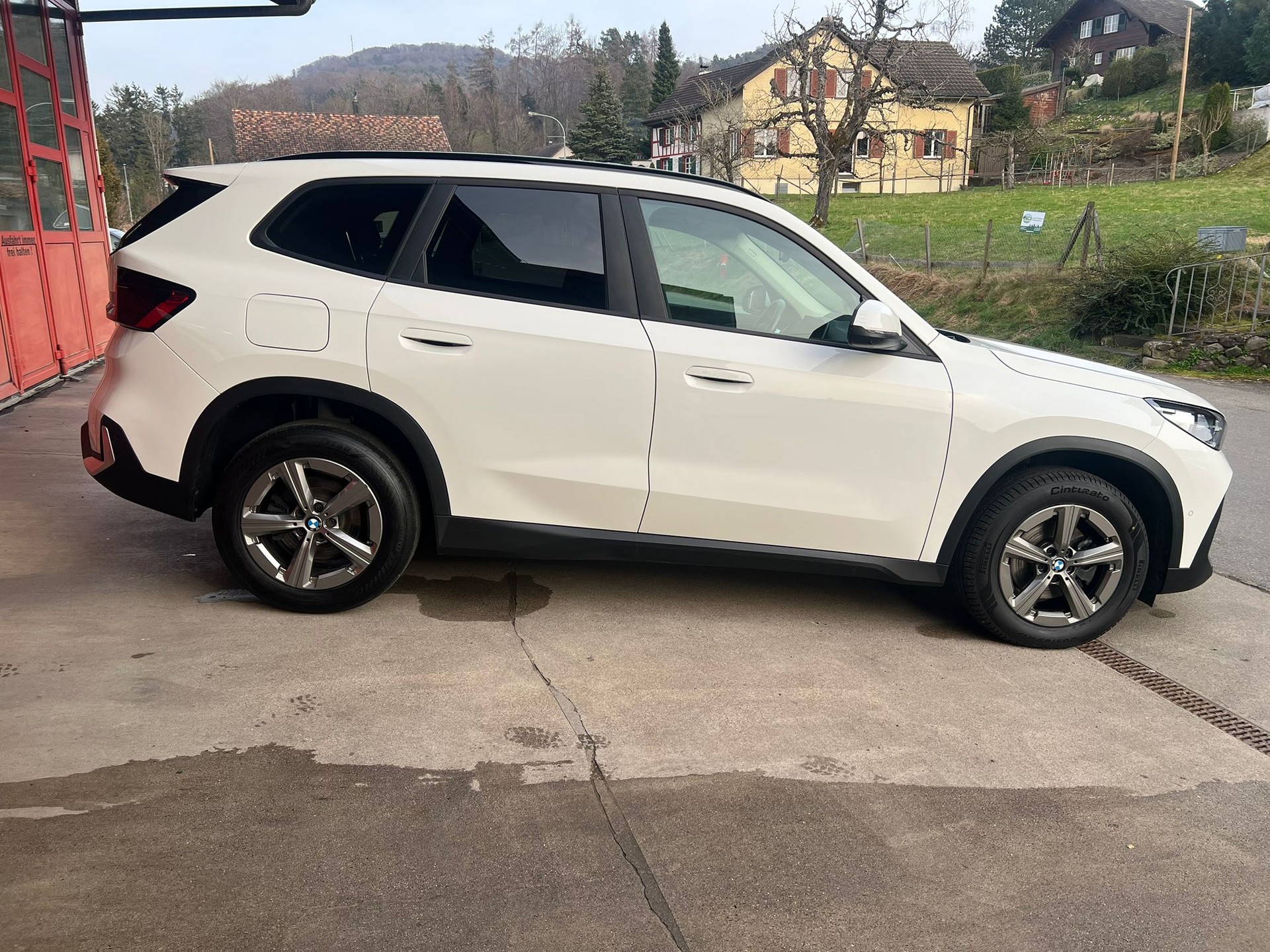 BMW X1 xDrive 20d 48V xLine-image-2