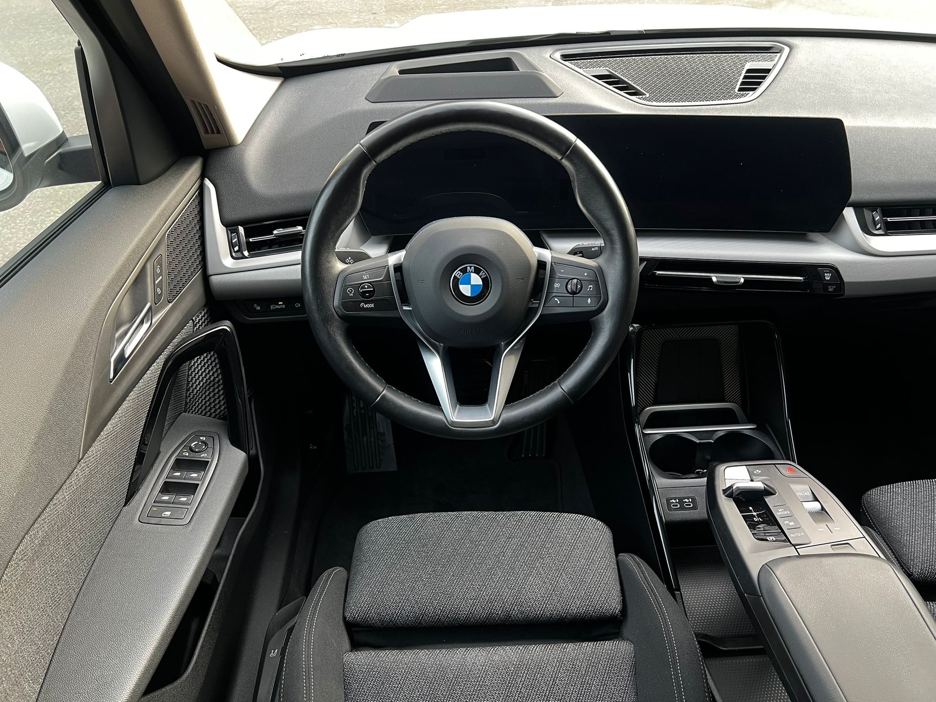 BMW X1 xDrive 20d 48V xLine-image-14