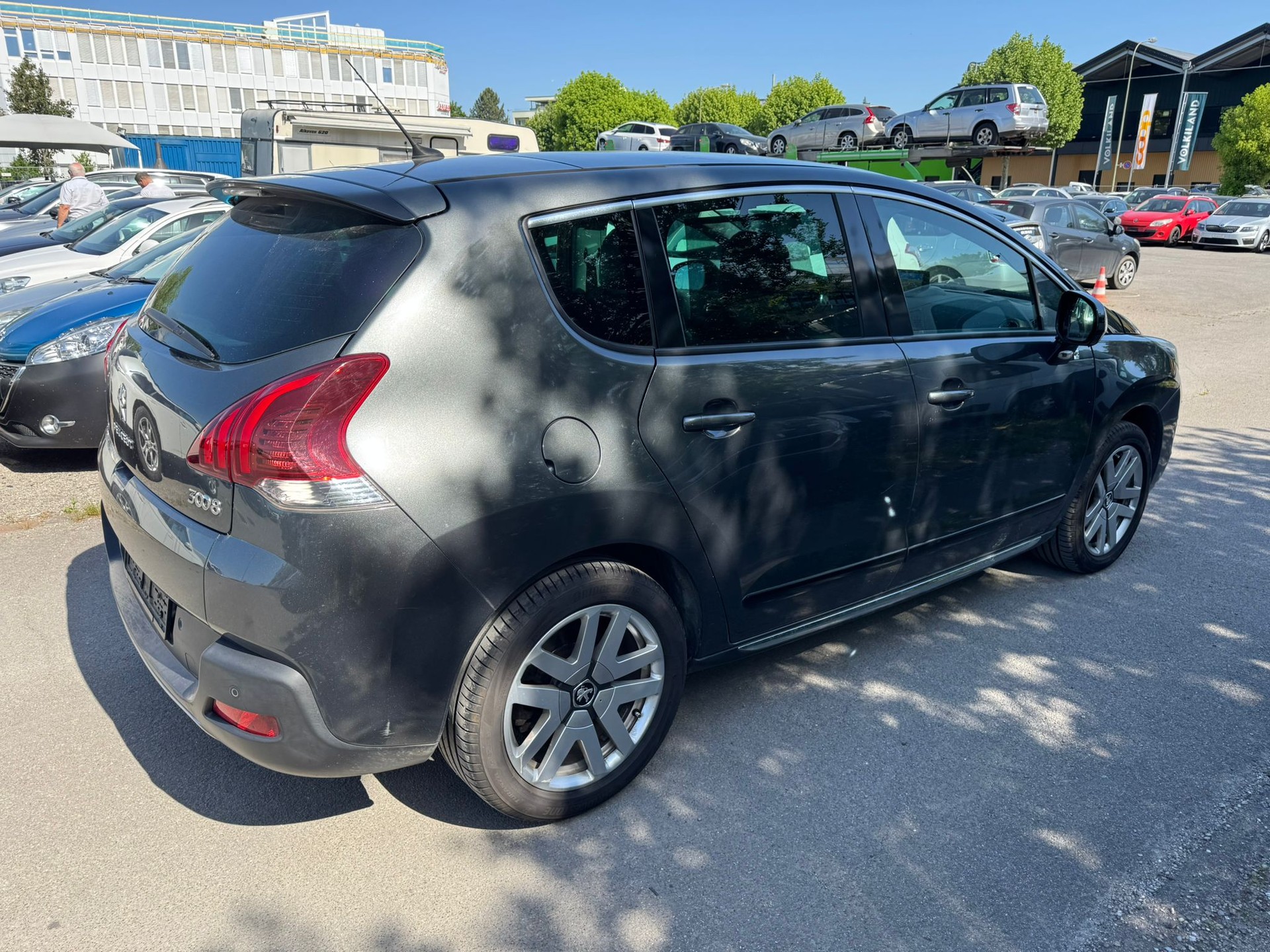PEUGEOT 3008 HYbrid4 2.0 HDI ETG6-image-4