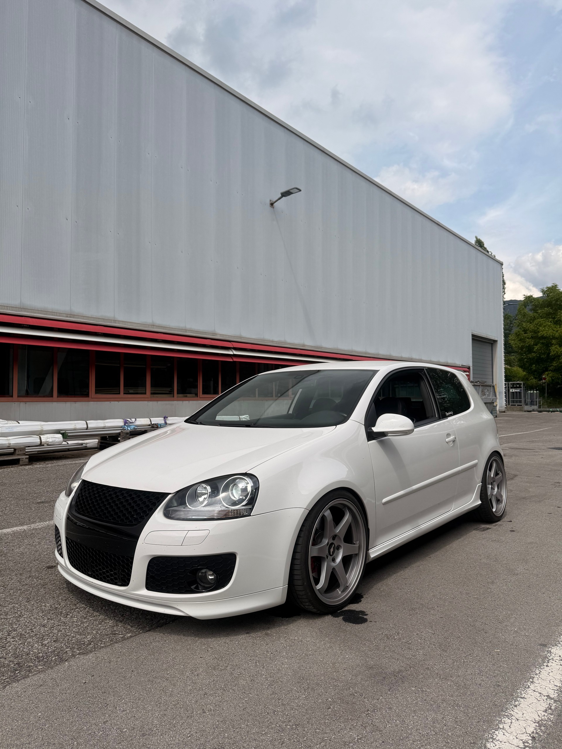 VW Golf 2.0 TFSI GTI Edition 30