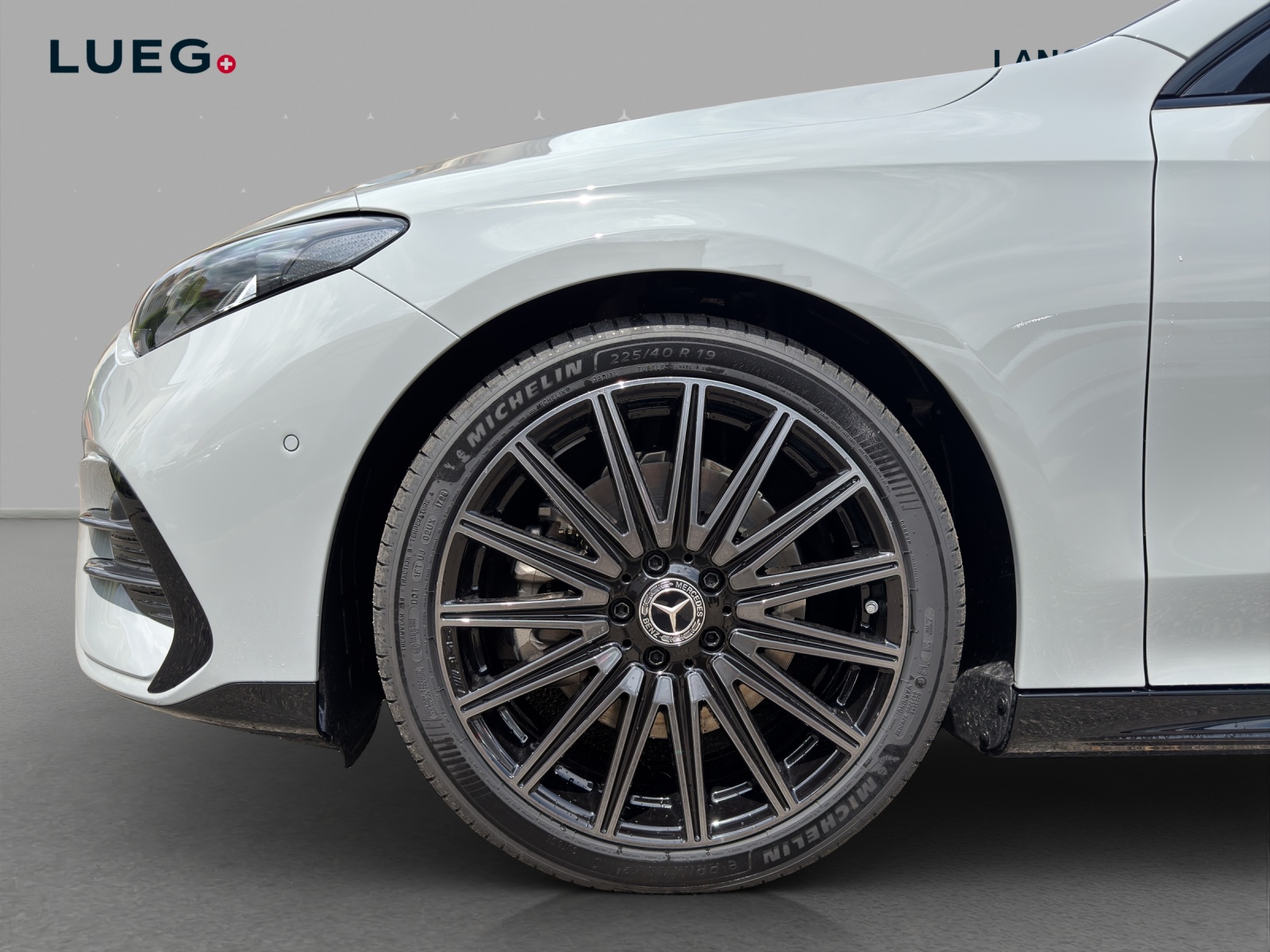 MERCEDES-BENZ CLA 220 8G-DCT 4Matic-image-6