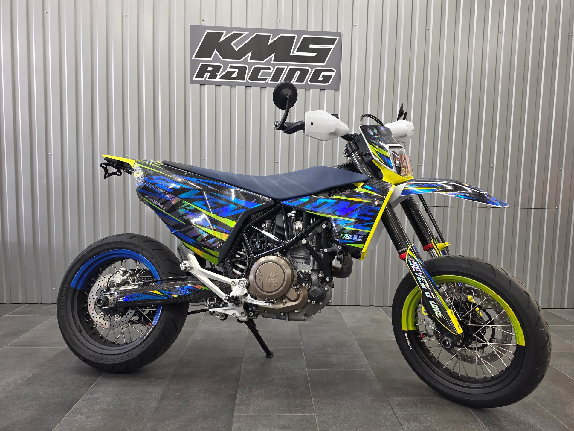 HUSQVARNA 701 Supermoto (35kW)-image-1