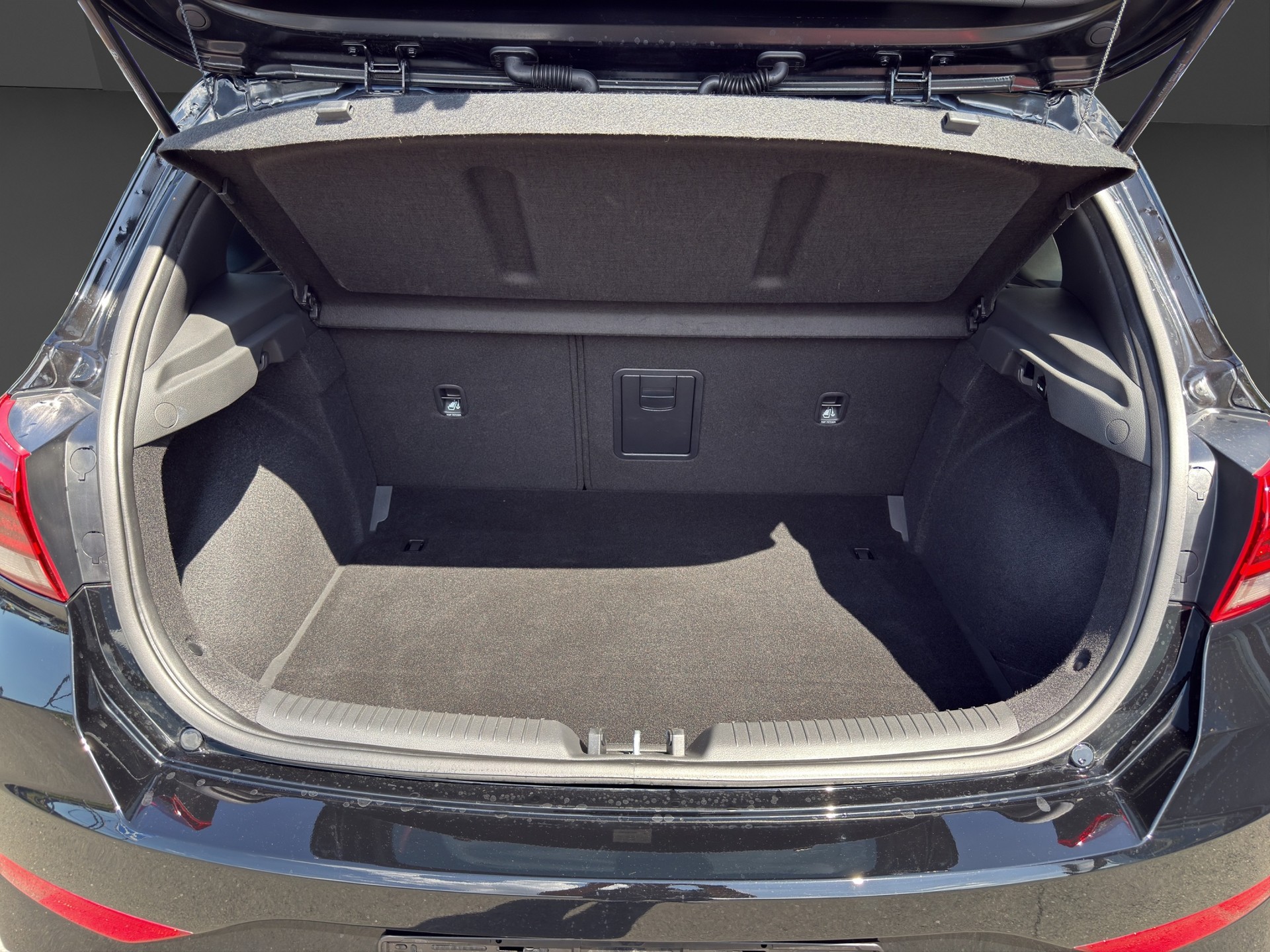 HYUNDAI i30 1.5 T-GDi Vertex 48V MH DCT-image-17