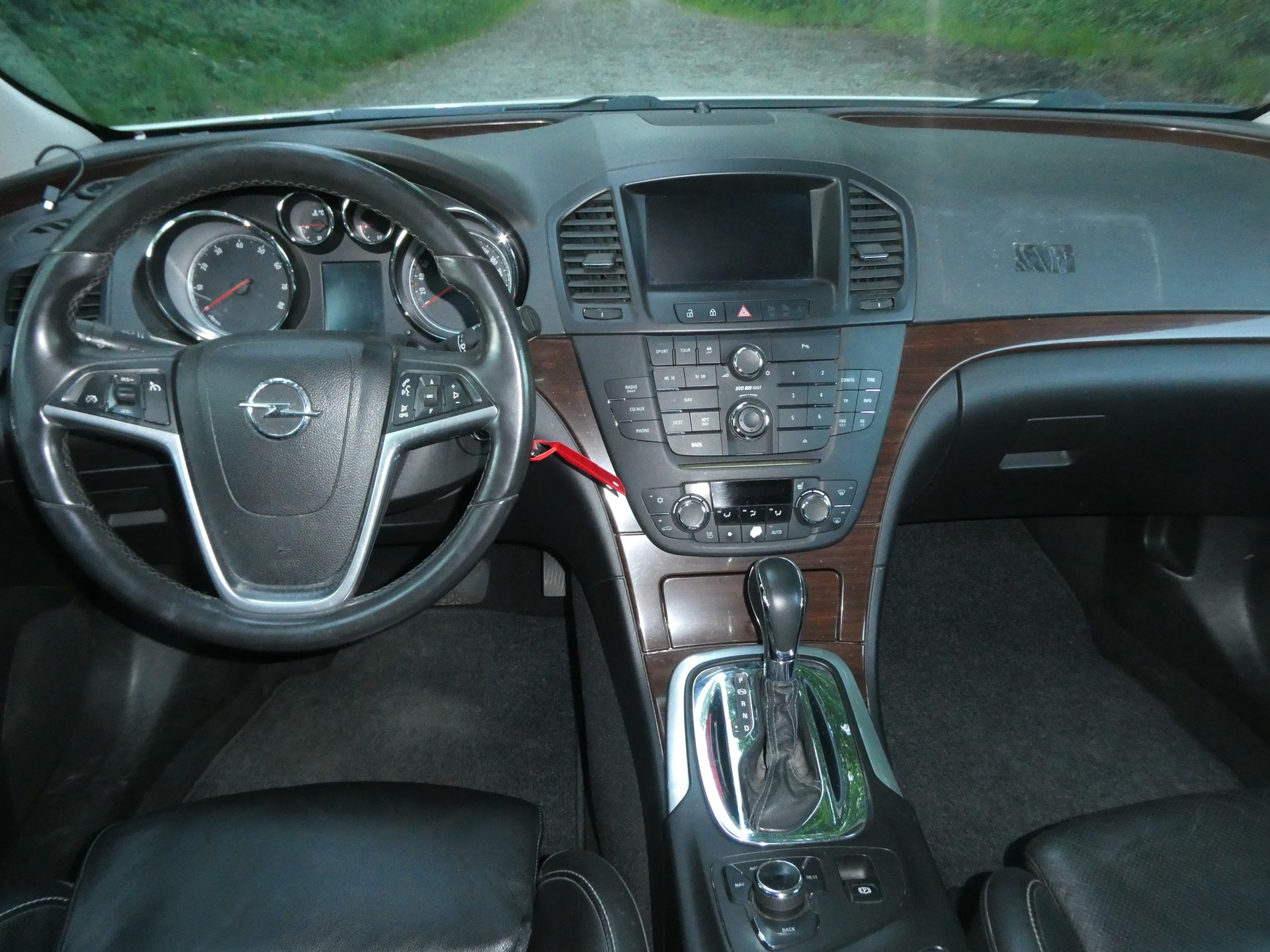 OPEL Insignia 2.0 Turbo Cosmo 4WD Automatic-image-11