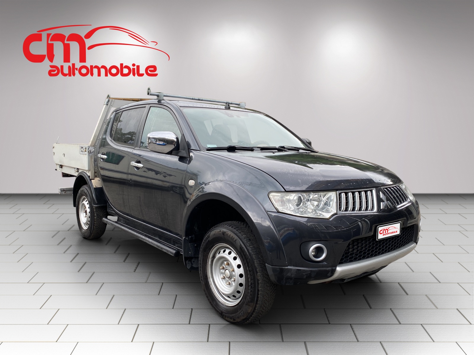 MITSUBISHI L 200 2.5 DID Invite Double Cab-showroom-element-3