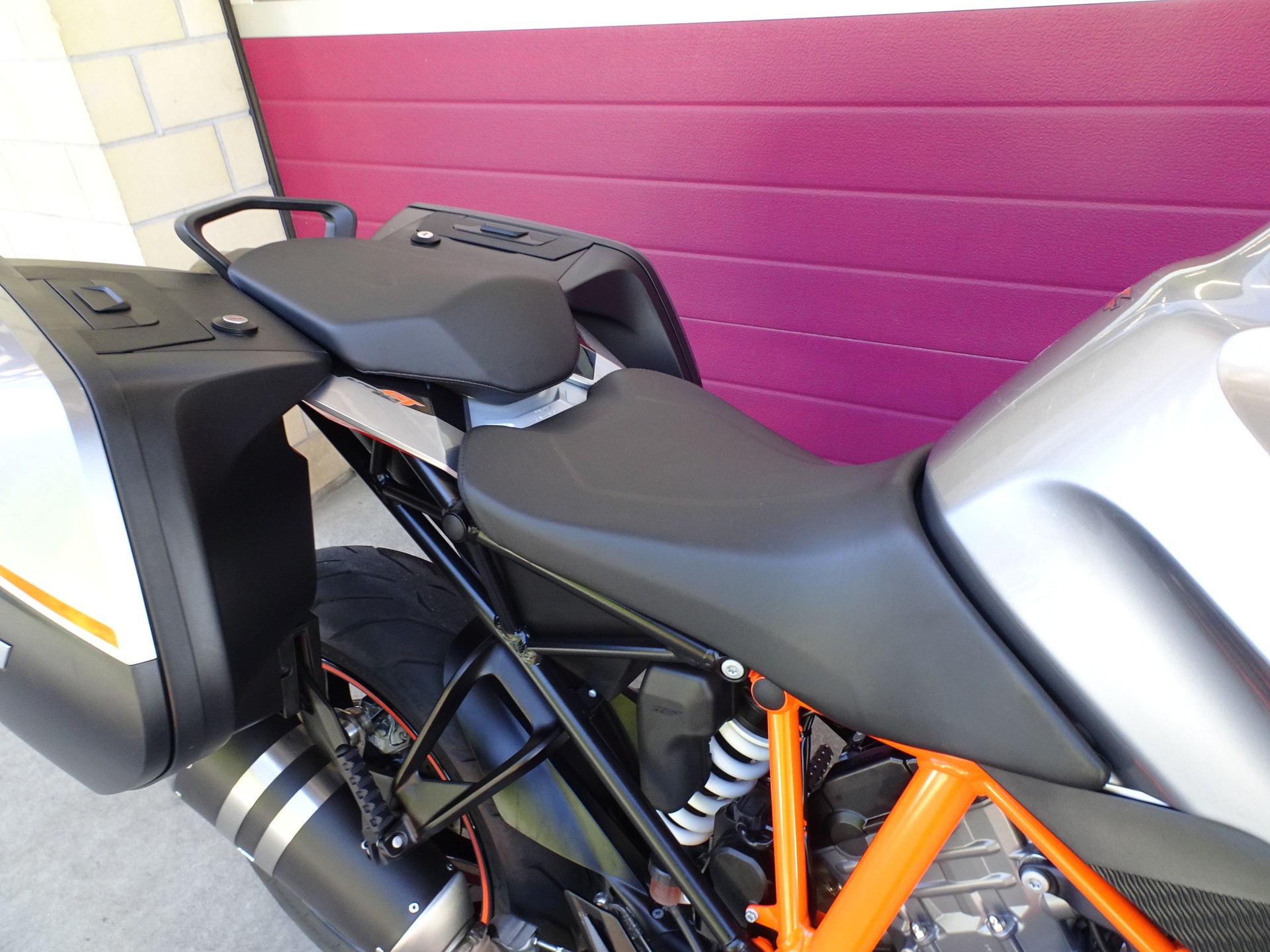 KTM 1290 Super Duke GT-image-6