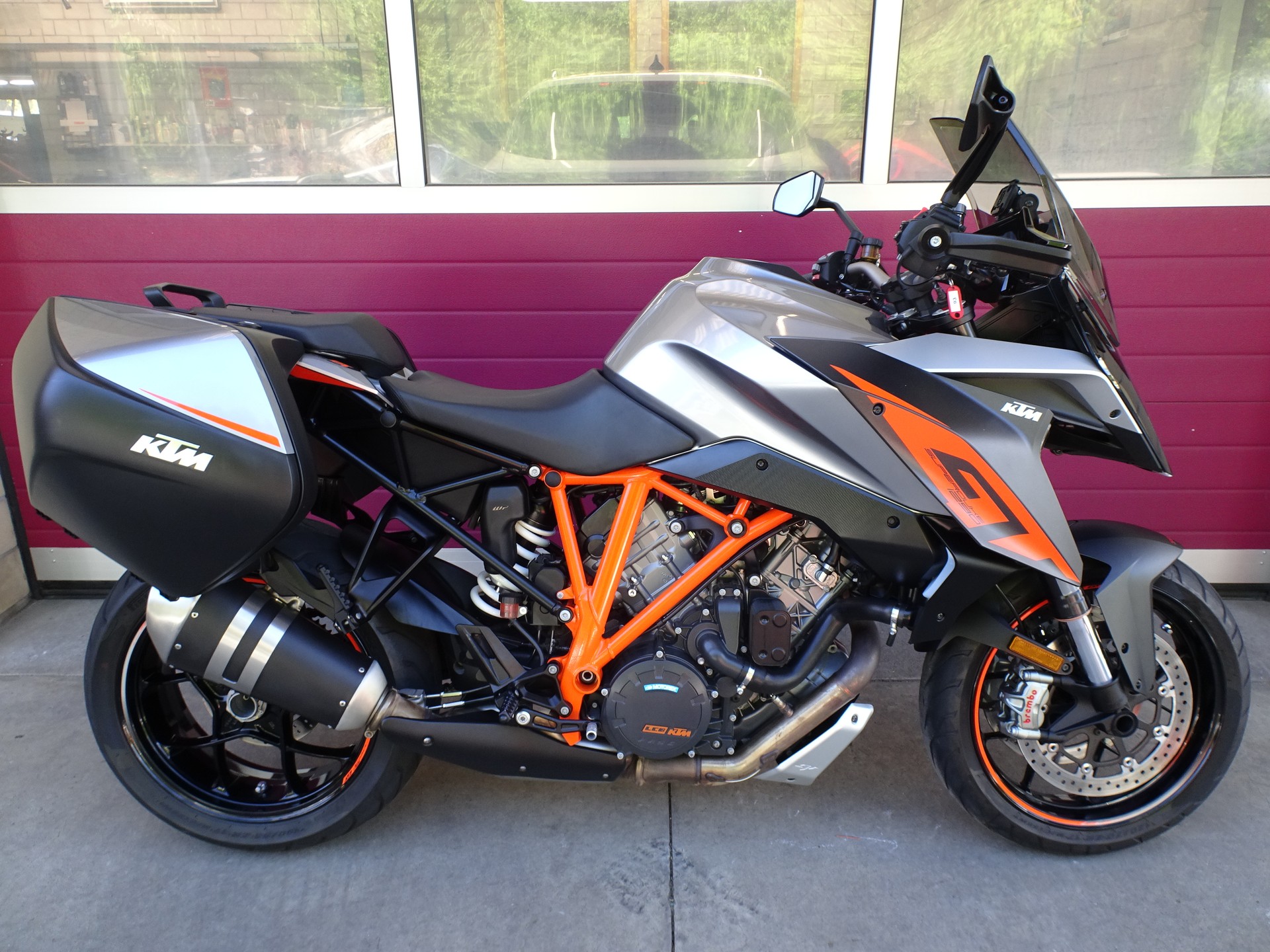 KTM 1290 Super Duke GT-image-0