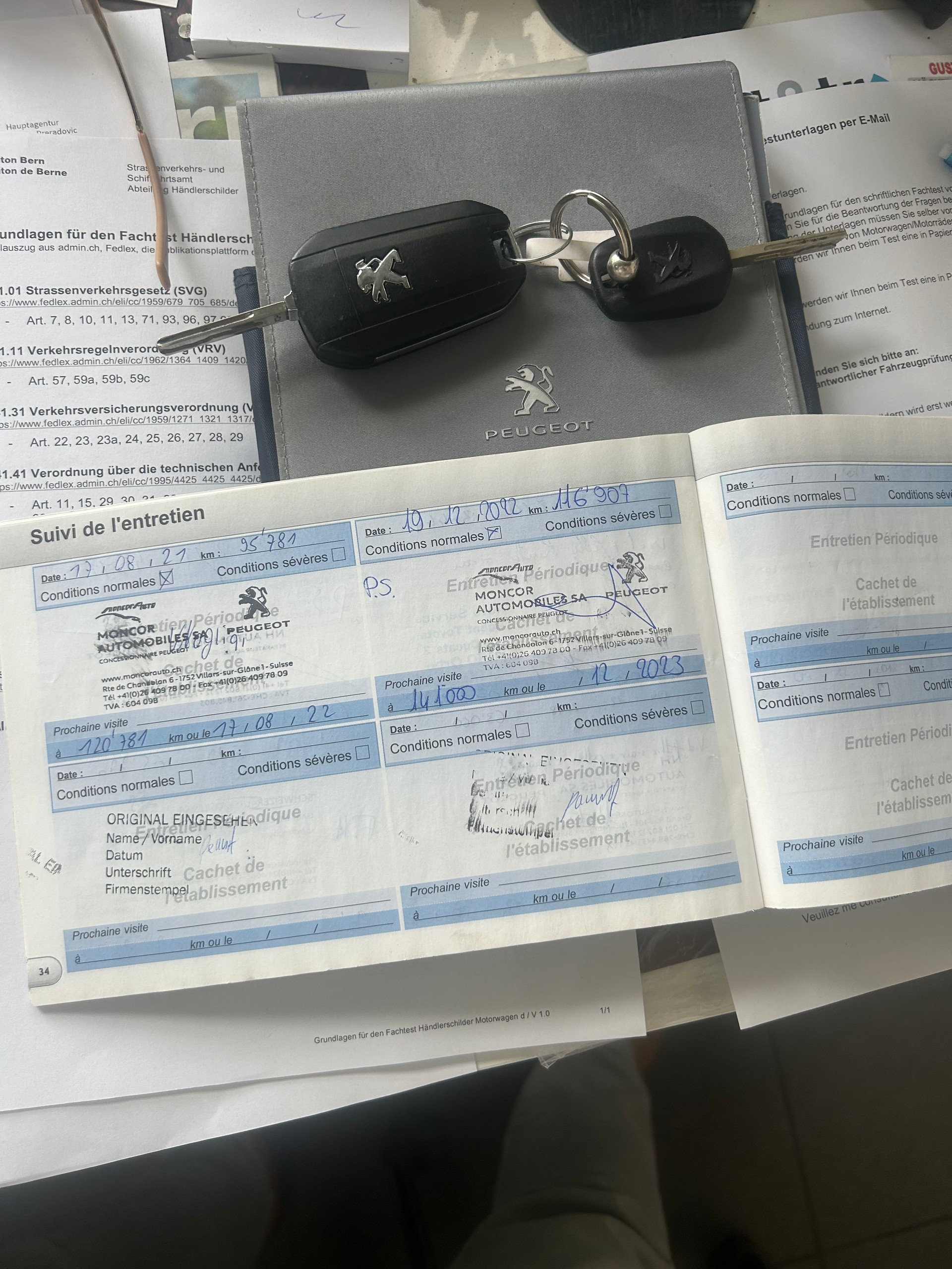 PEUGEOT 208 1.2 VTI Access-image-11