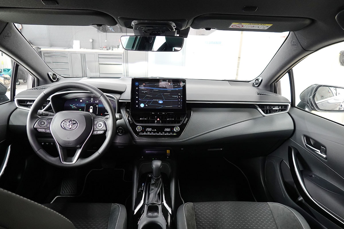 TOYOTA Corolla Touring Sports 2.0 HSD Premium e-CVT-image-8